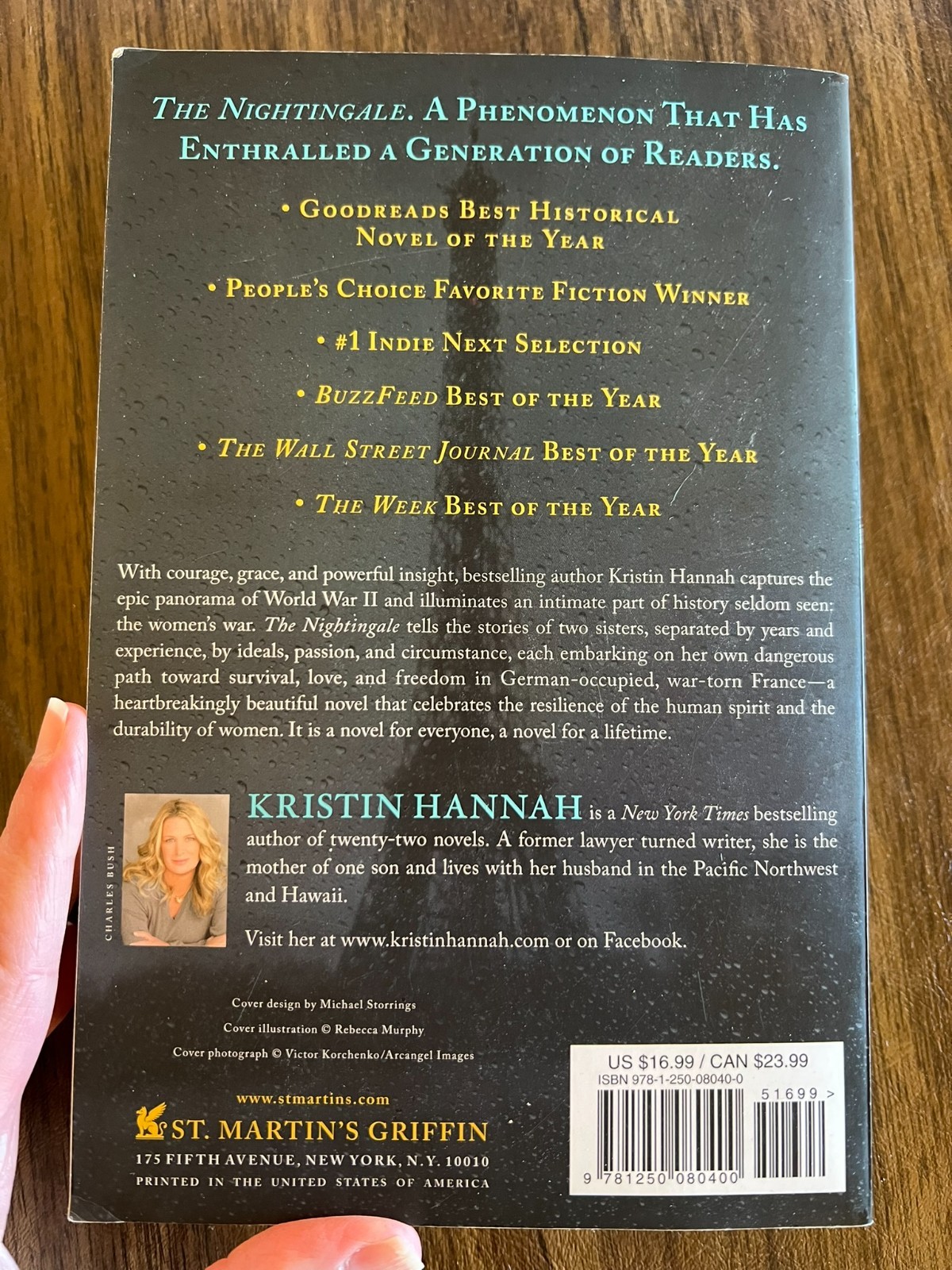 The Nightingale by Kristin Hannah. Like new condition