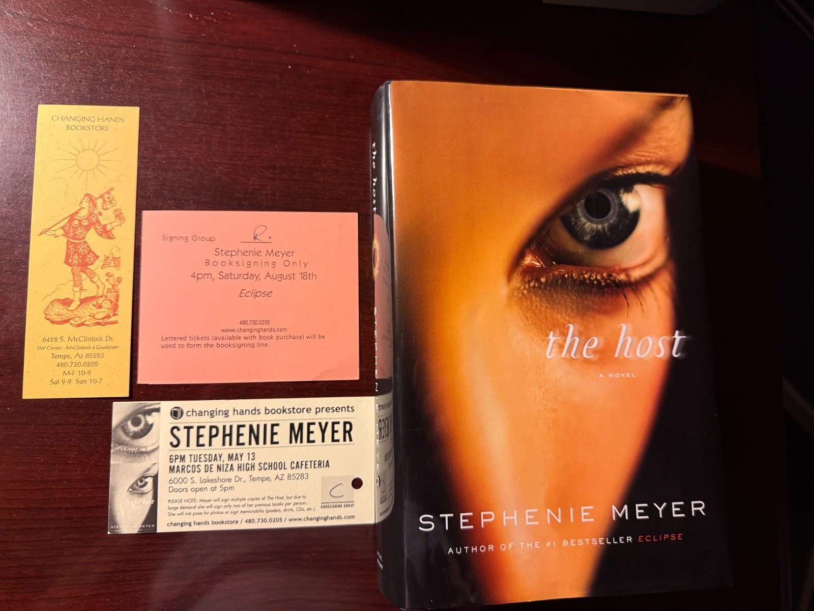 RARE « The Host » SIGNED by Stephenie Meyer 1st Edition 1st Print HC DJ 2008