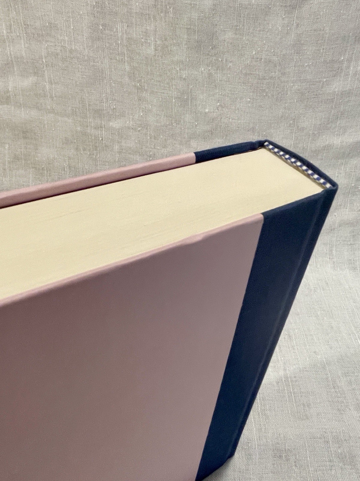 Hyperion, signed first edition, first printing – Dan Simmons