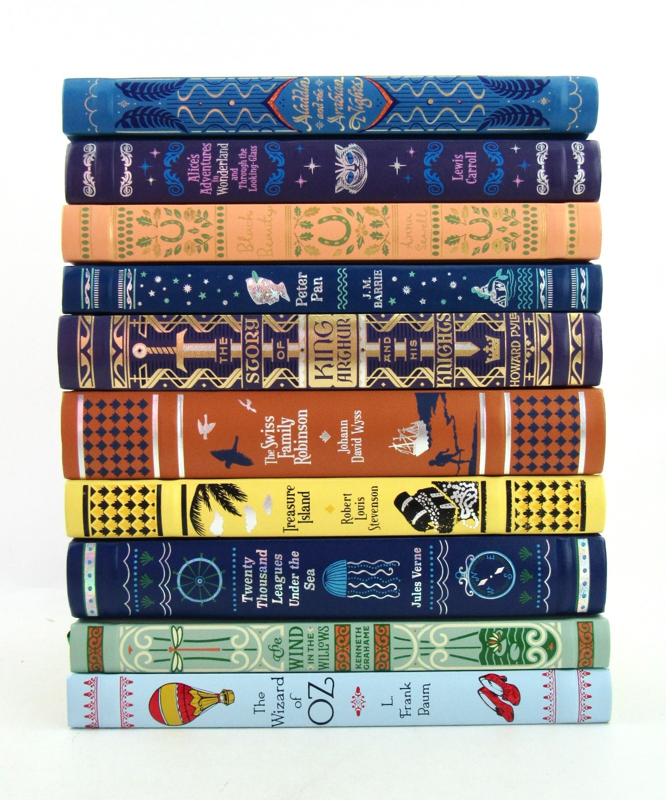 Lot 10 CHILDREN&rsquo;S CLASSICS Barnes & Noble Aladdin Wind in the Willows HB EXC L1