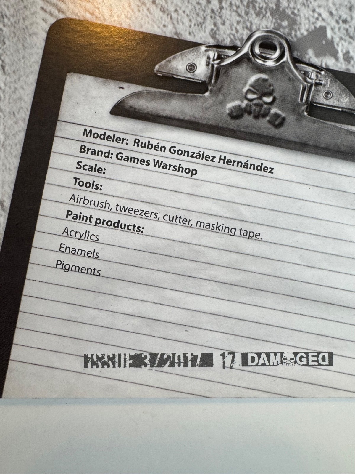 Damaged: Weathered & Worn Models Magazine – October 2011 – 80 Pages – WH40K