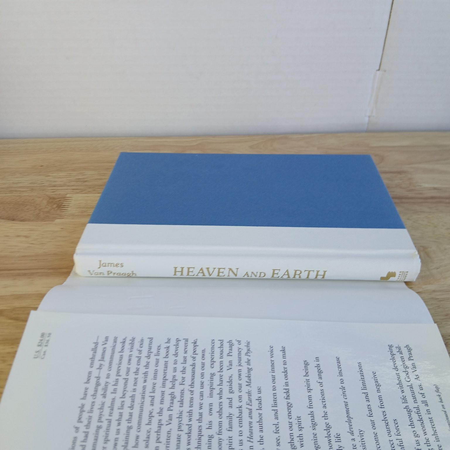 Heaven and Earth James Van Praagh 2001 First Printing Signed Simon & Schuster