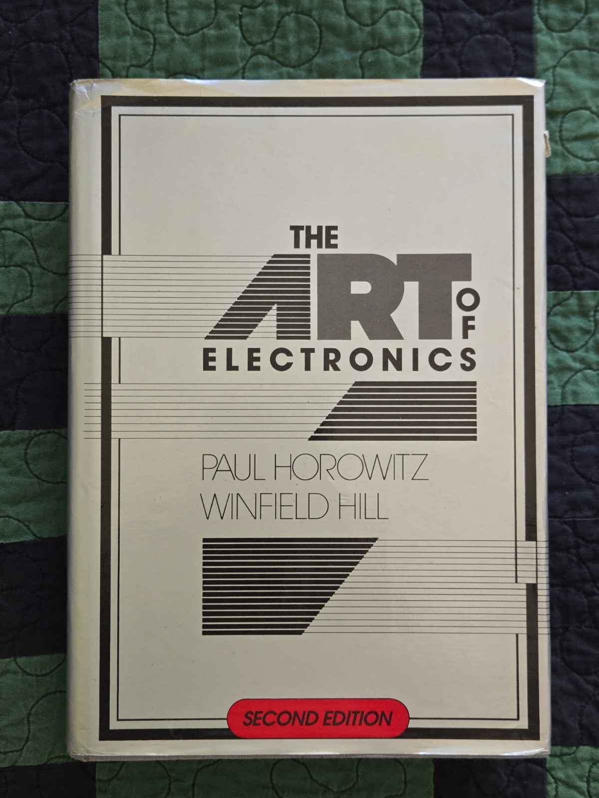 The Art of Electronics 2nd Edition Paul Horowitz Winfield Hill Hardcover Book