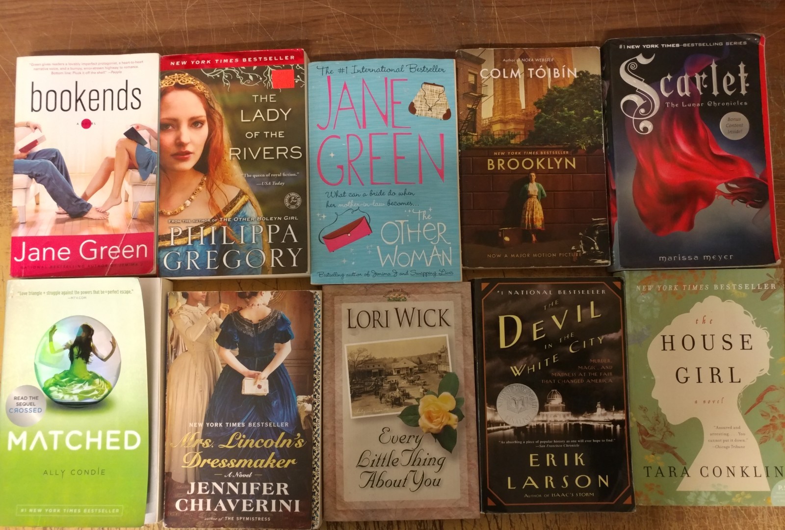 Lot of 50 Large Trade Literature Fiction Paperback BestSeller UNSORTED Mix Book