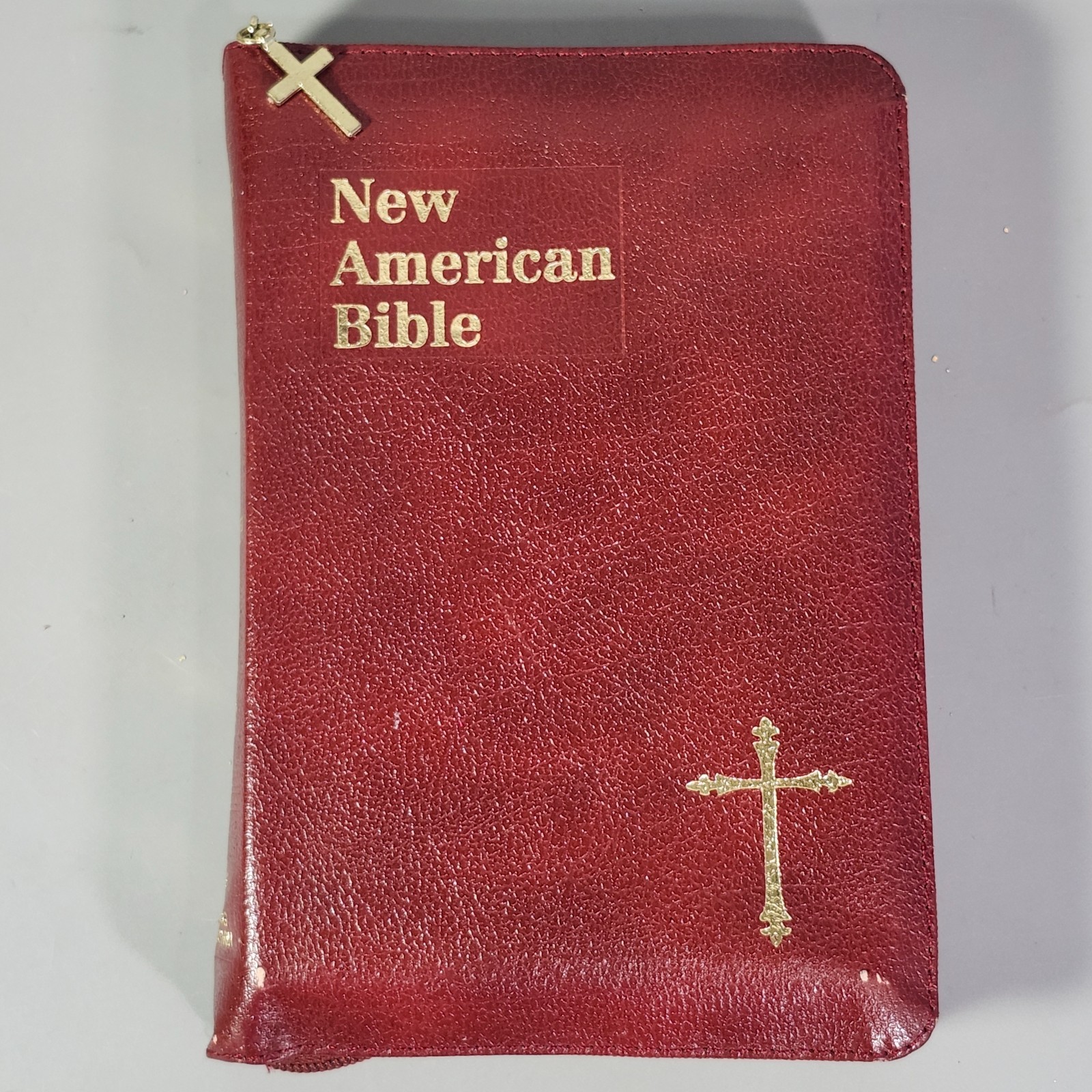 St Joseph Personal Size NAB New American Bible Revised Burgundy Full Zip Cover