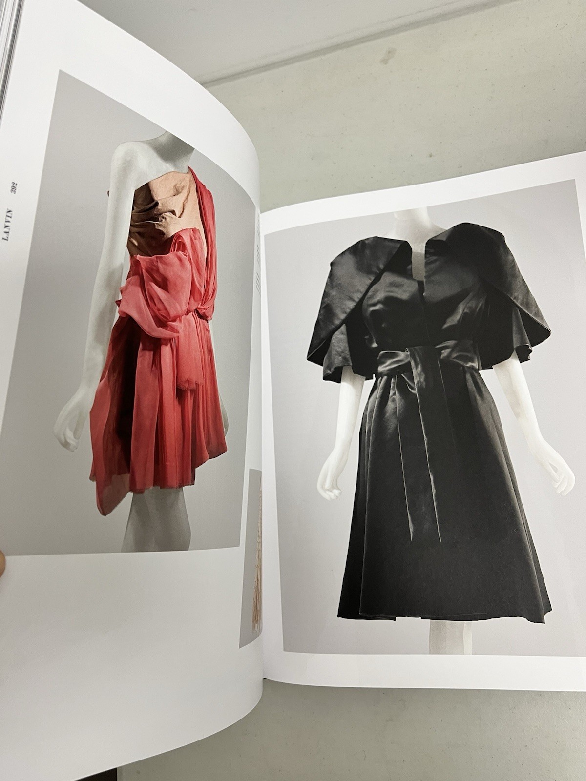 The Collection of the Museum at FIT Fashion Designers A-Z Taschen NEW!