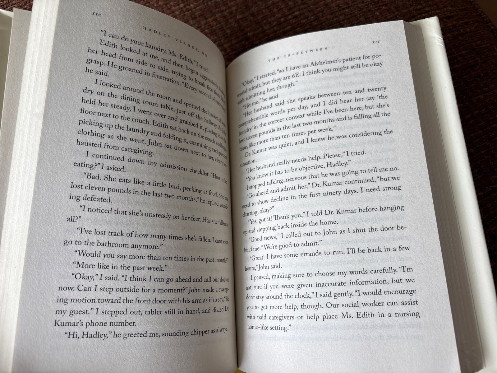 The In-Between: Unforgettable Encounters During Life&rsquo;s Final Moments by Hadley V