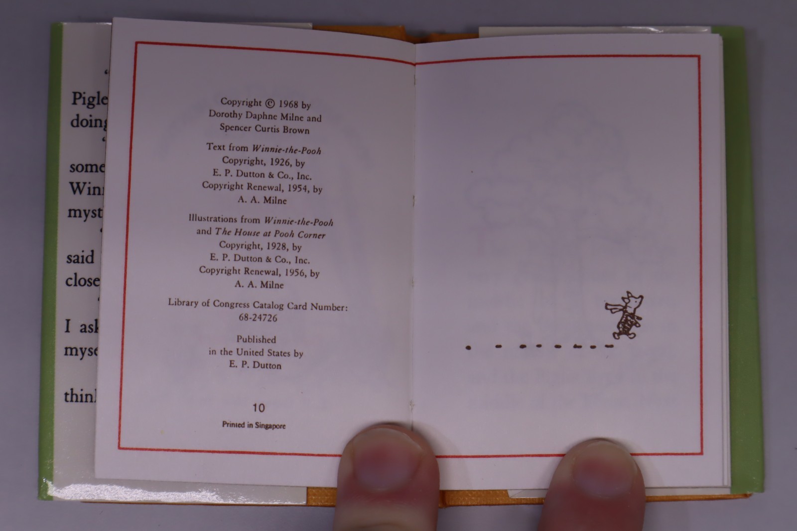 Pooh’s Pot of Honey Boxed Mini Book Set of 4