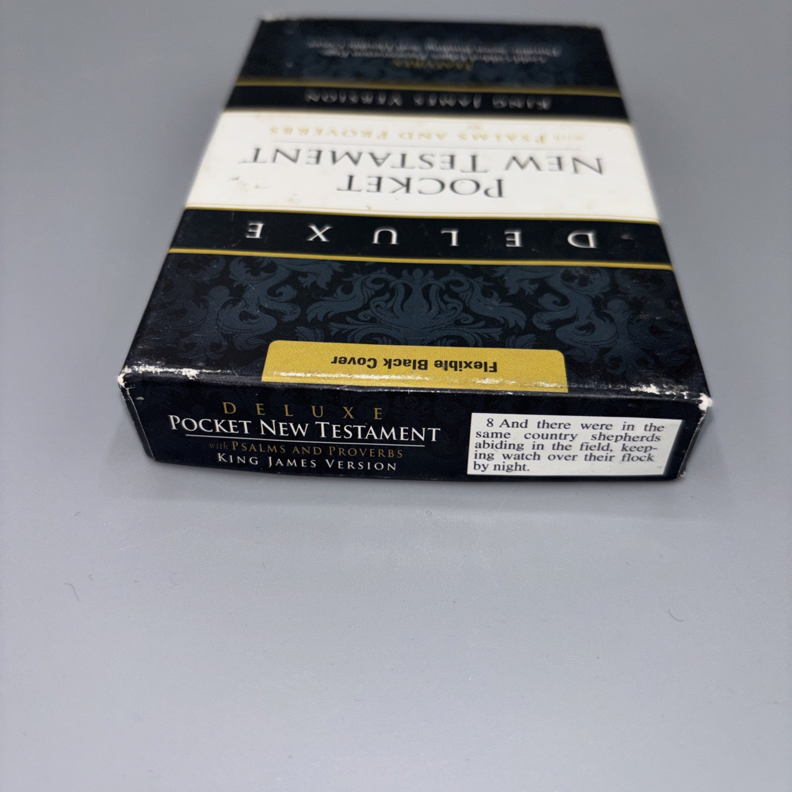 Deluxe Pocket New Testament with Psalms and Proverbs by Not Available (2010,…