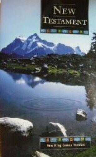 New Testament: New King James Version – Paperback – VERY GOOD