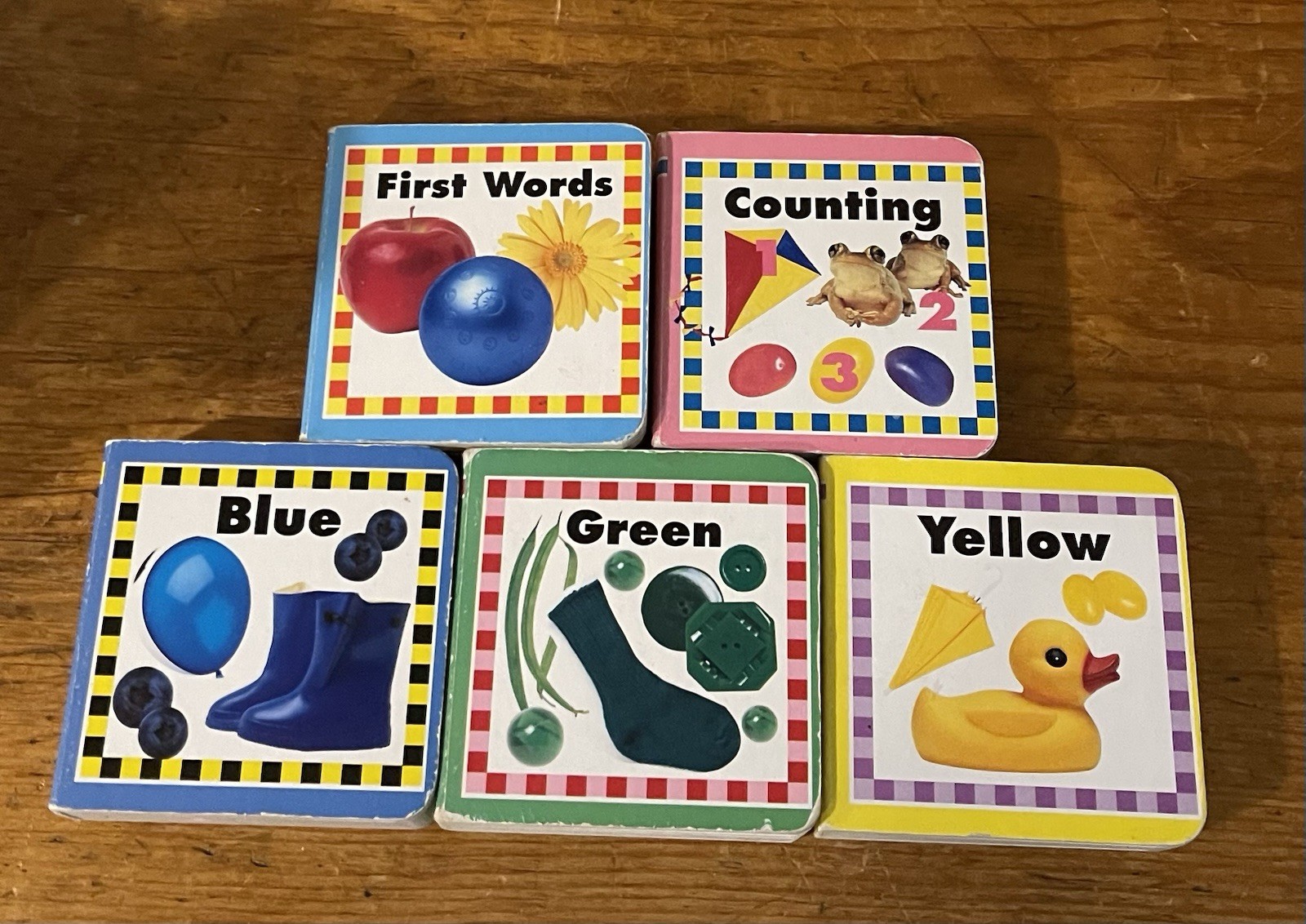 Publications Int. 2004 Block Books Lot of 5 Small Cardboard Picture Books 3&Prime;x 3&Prime;