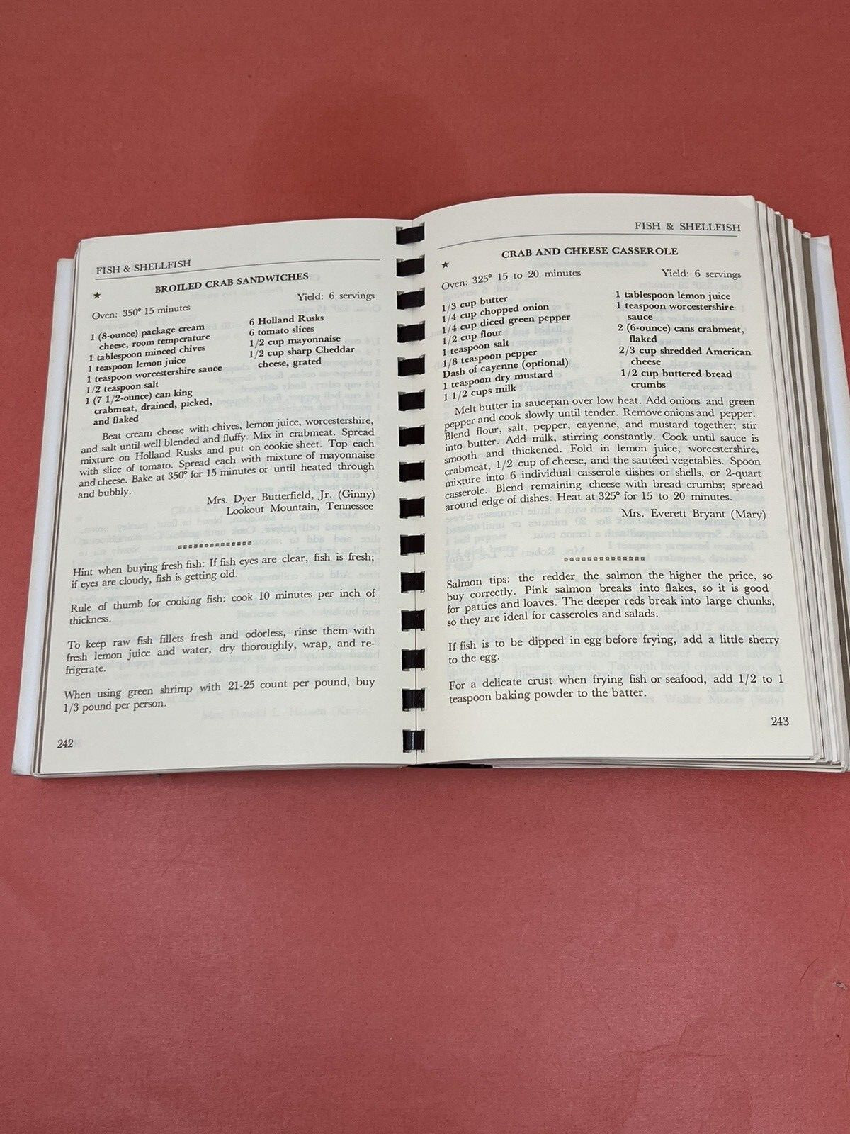A TASTE OF GEORGIA Southern Cookbook Newnan Junior Service League 600 Pages