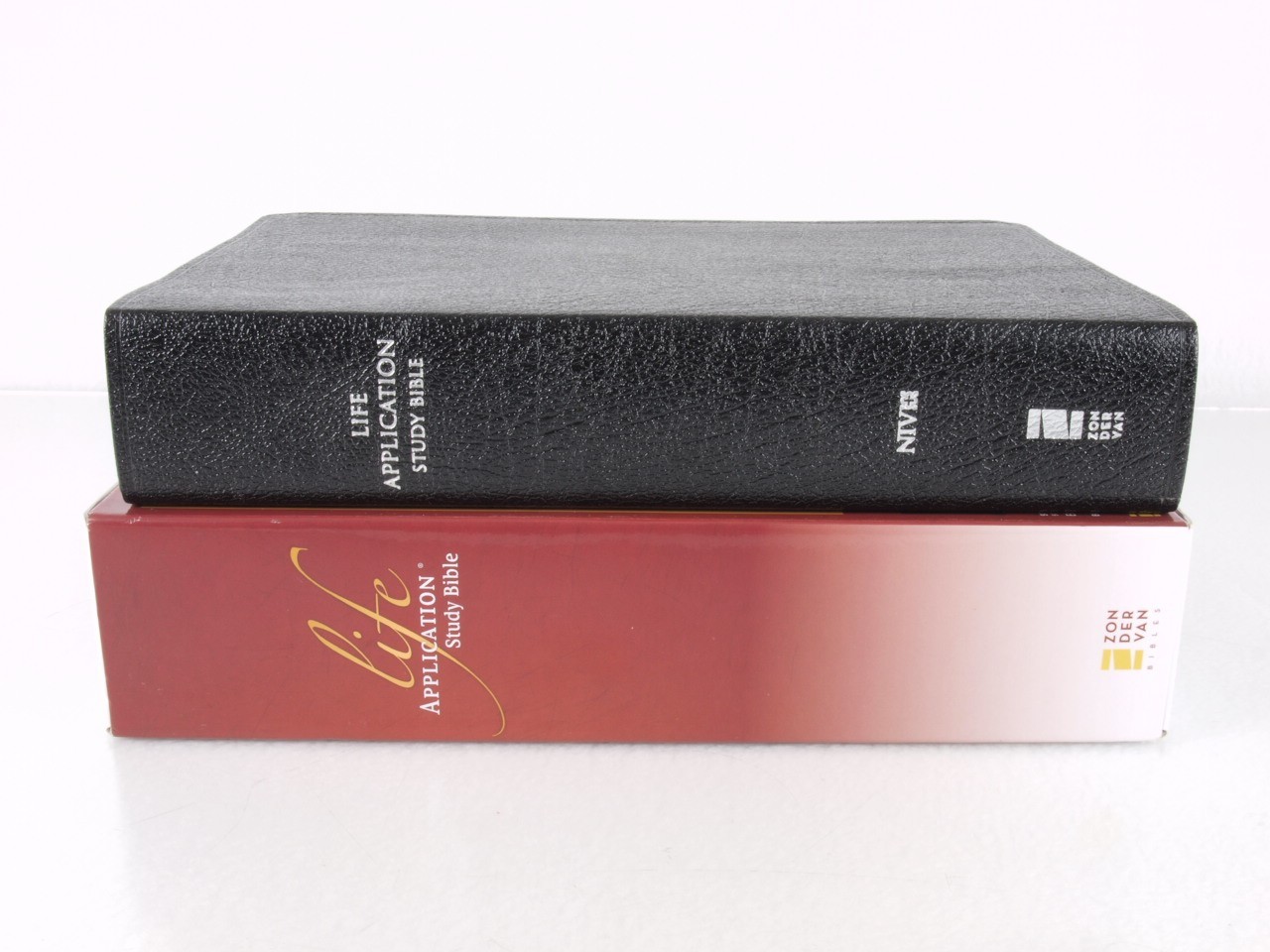 Zondervan NIV Life Application Study Bible Indexed Black Leather 1984 2011 USA