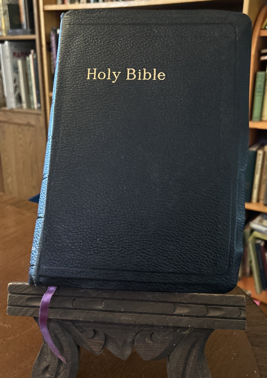 Holy Bible King James Version (KJV) Self Pronouncing – World Leather Vintage