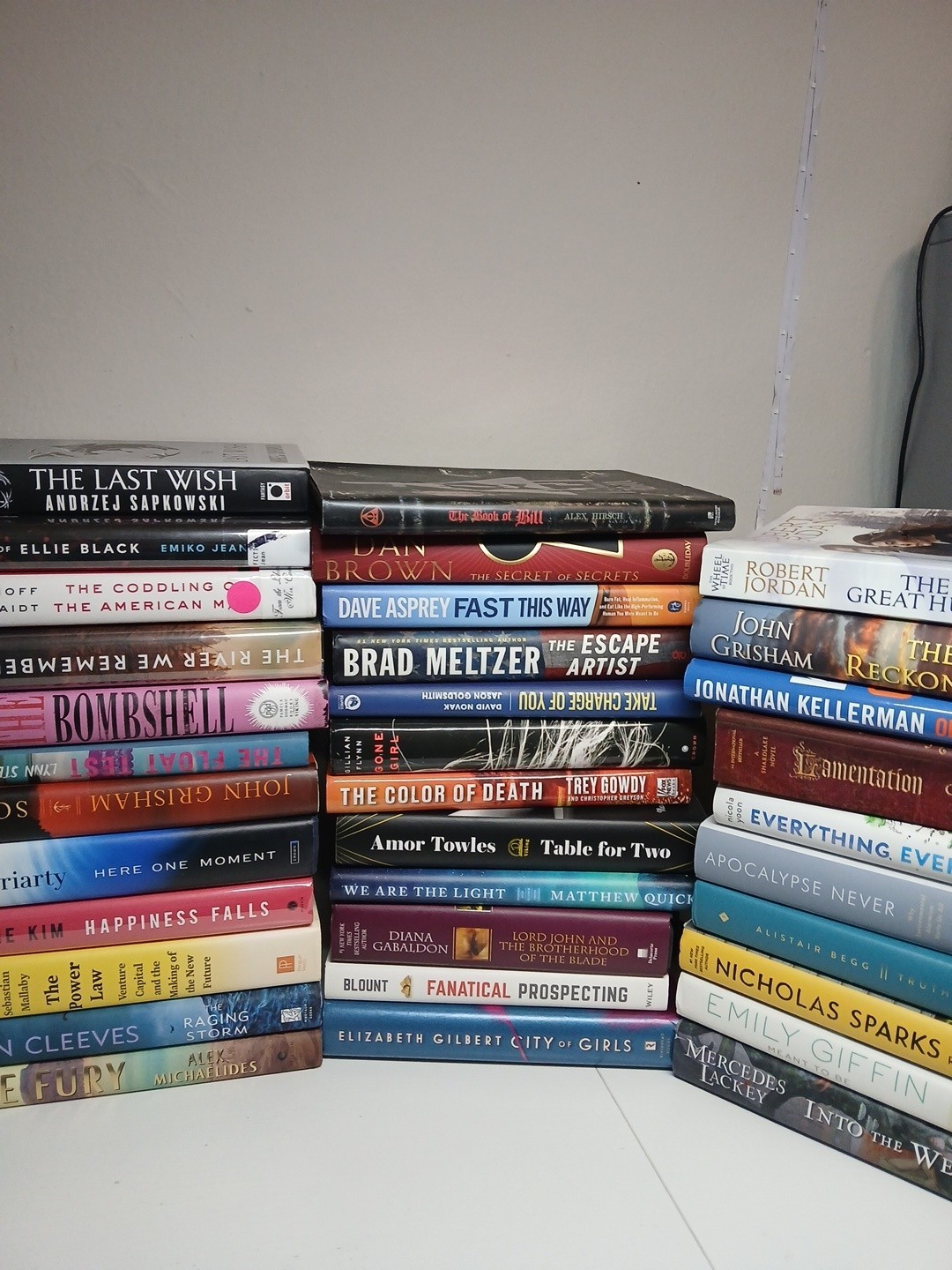Lot of 10 Pounds Hardcover INSTANT COLLECTION GENERAL FICTION Book MIX GENRE SET