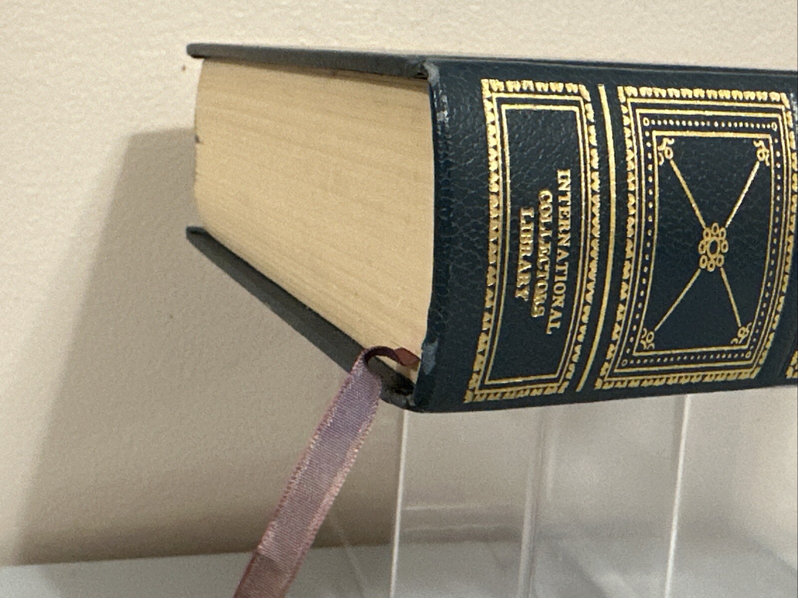 Vanity Fair Thackeray, International Collerctors Library, Leather Like, Book VTG