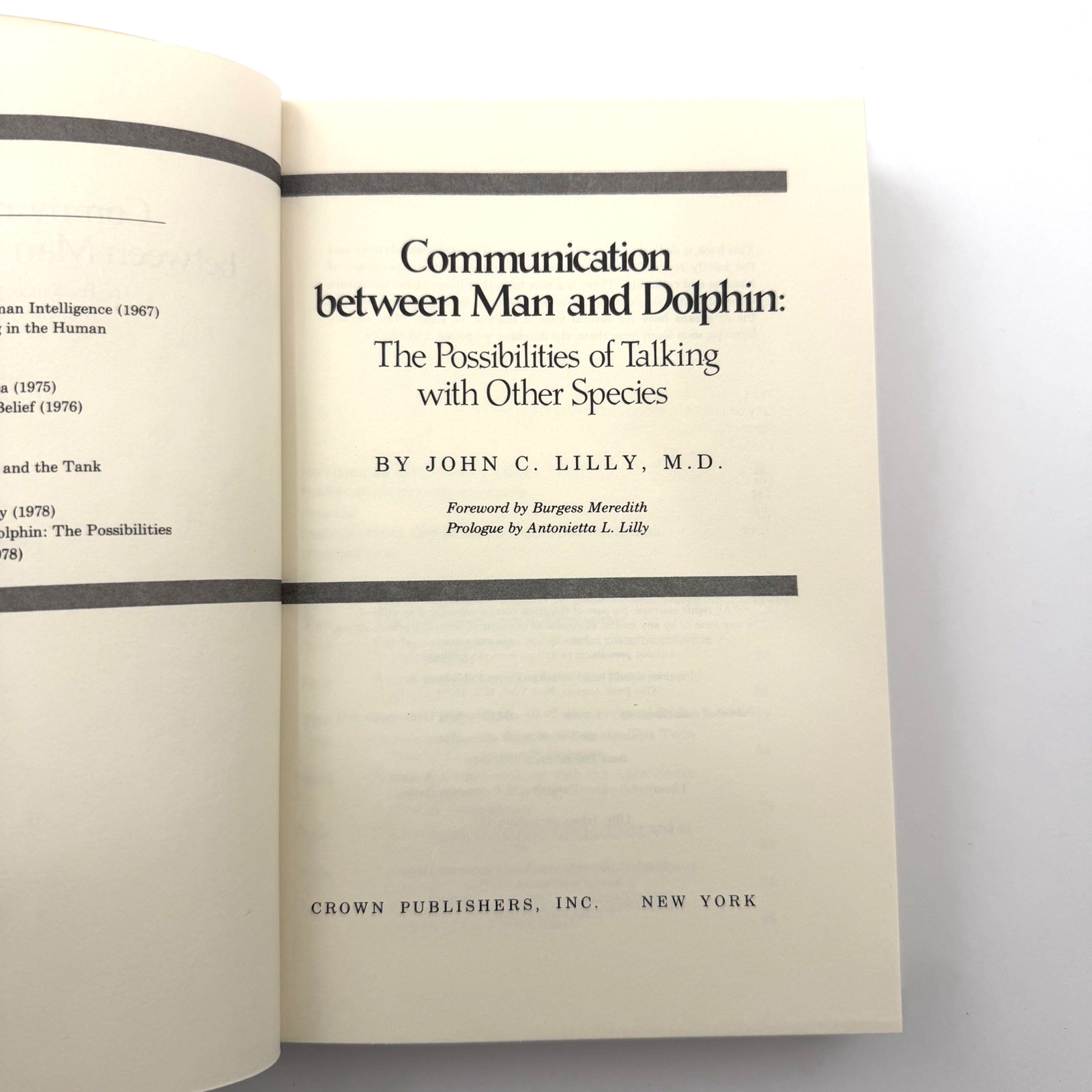 COMMUNICATION BETWEEN MAN & DOLPHIN John C. Lilly Hardcover First Edition DJ