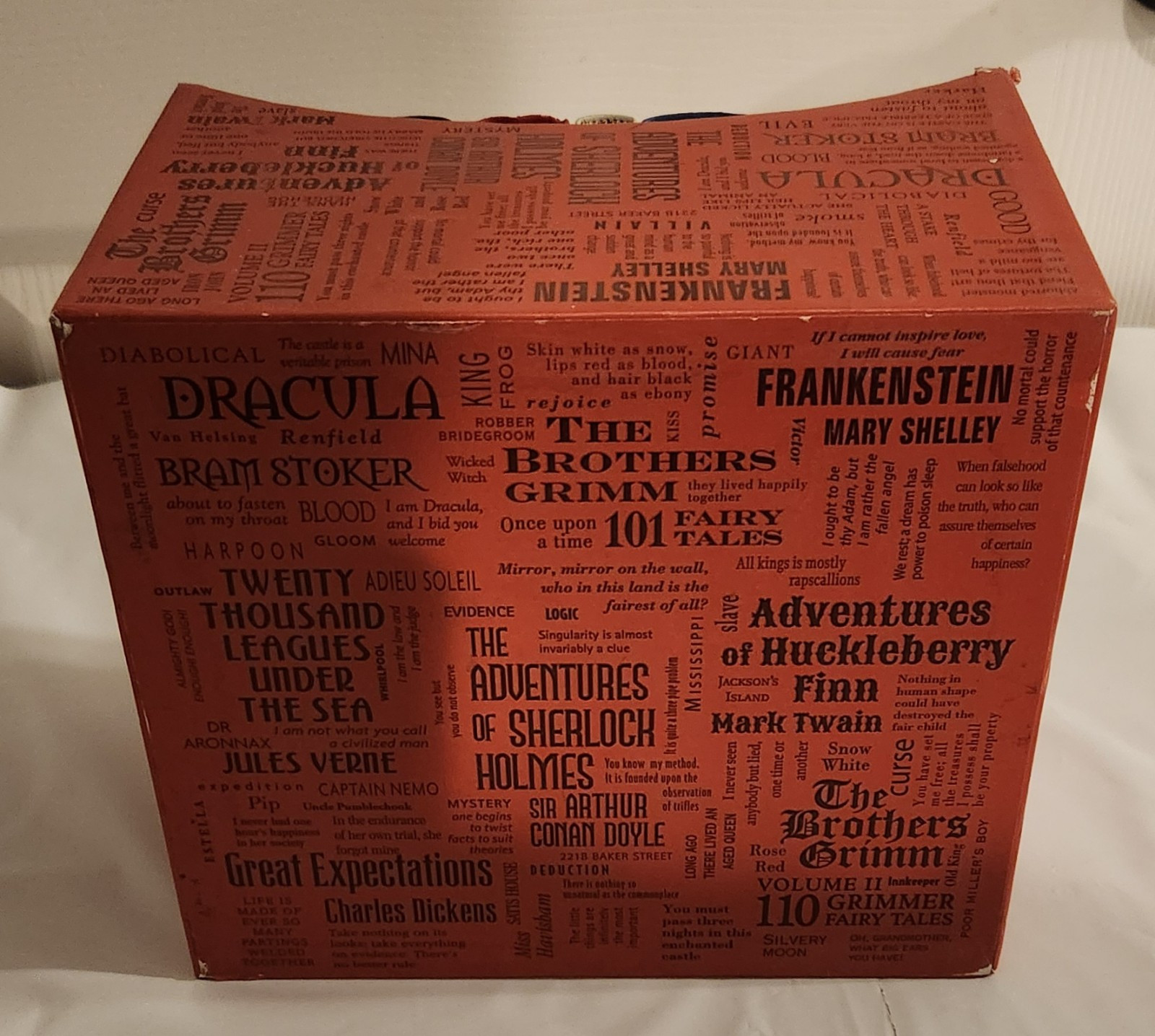 Word Cloud Classics Book Box: Brown Dickens Stoker Verne Twain Brother&rsquo;s Grimm