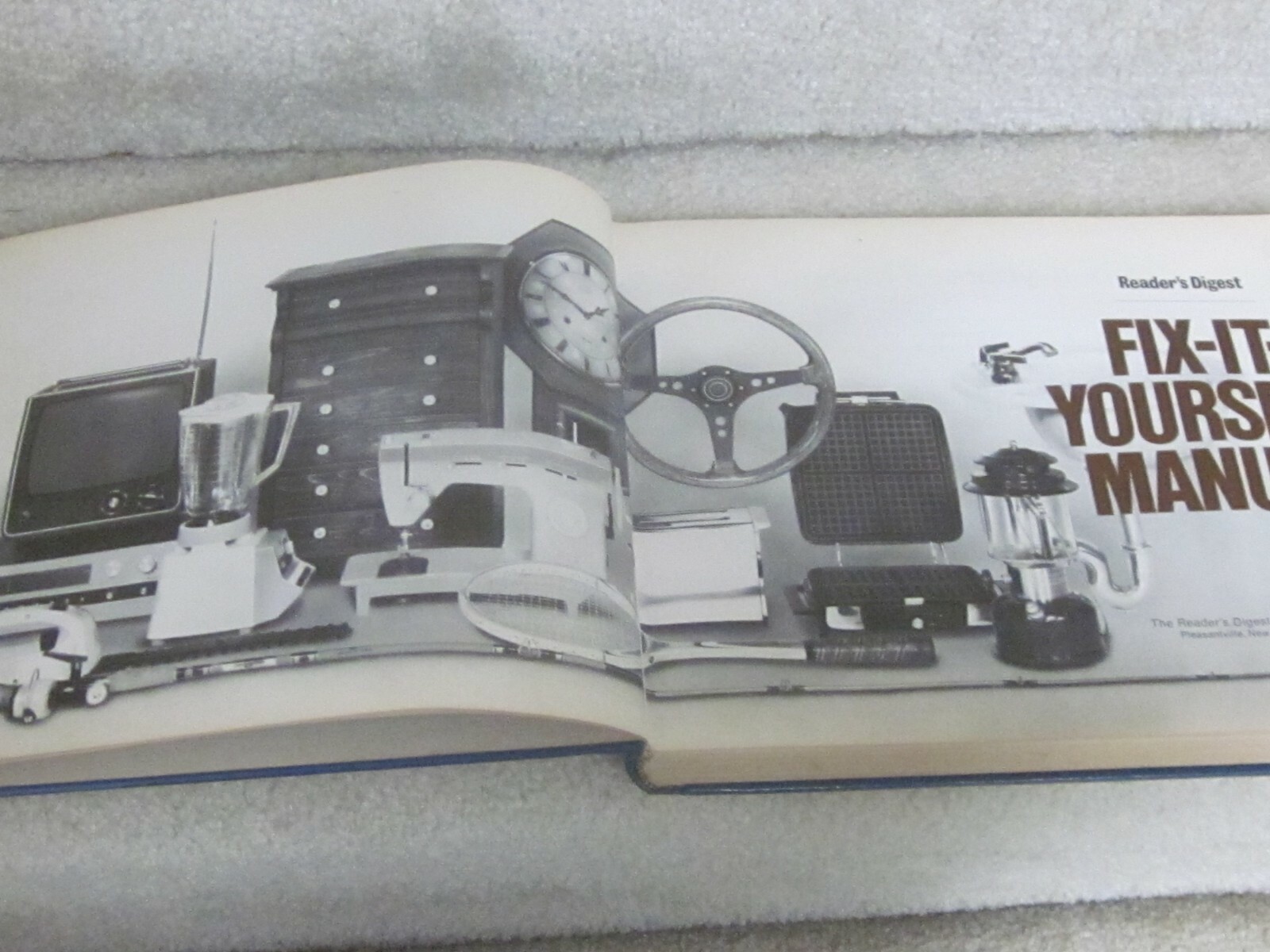 Reader&rsquo;s Digest 1977 Hardcover- Fix-It-Yourself Manual, very clean,480 pages