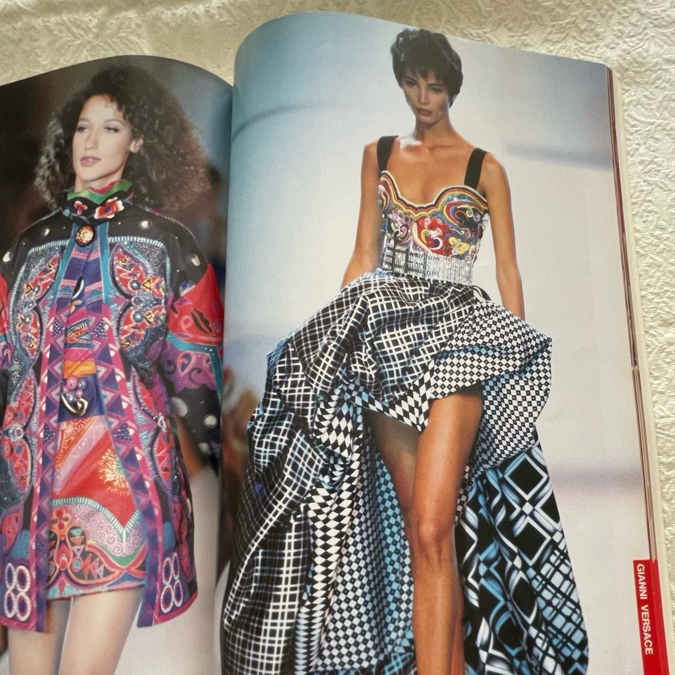 Haute-Couture &rsquo;90-&rsquo;91 Autumn & Winter Runway Collections Vol 4 VNTG Fashion Book