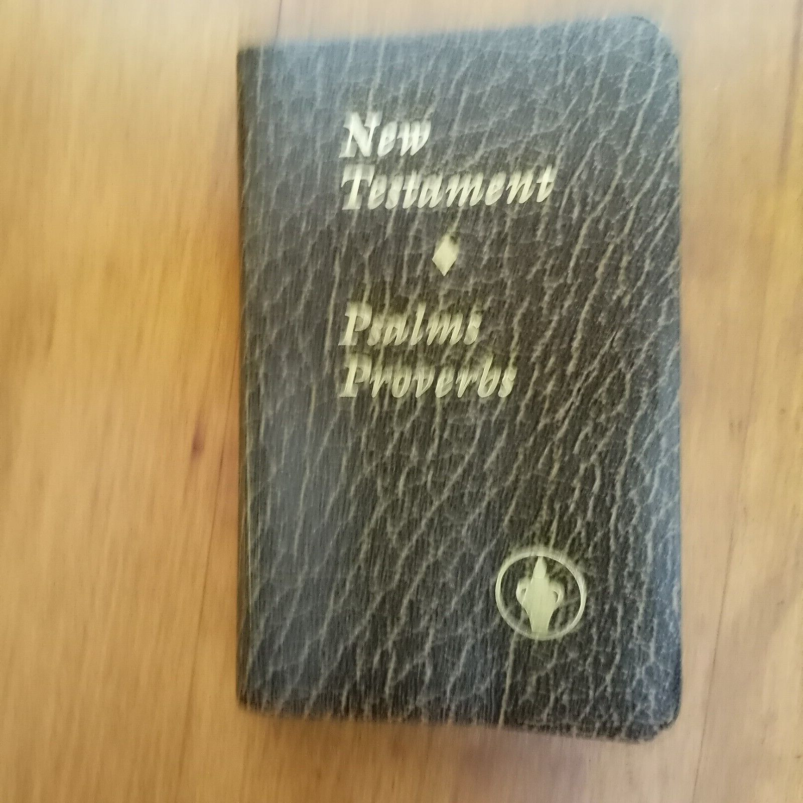New Testament- Psalms & Proverbs- Gideons- Tiny 5×3&Prime; 669pp!- 922 & Comb Shpg