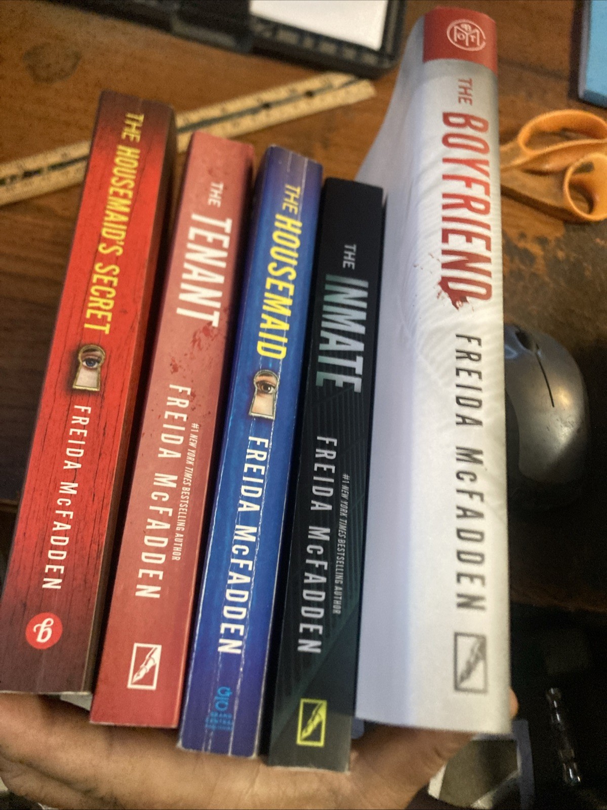 Lot of 5 Freida McFADDEN Books