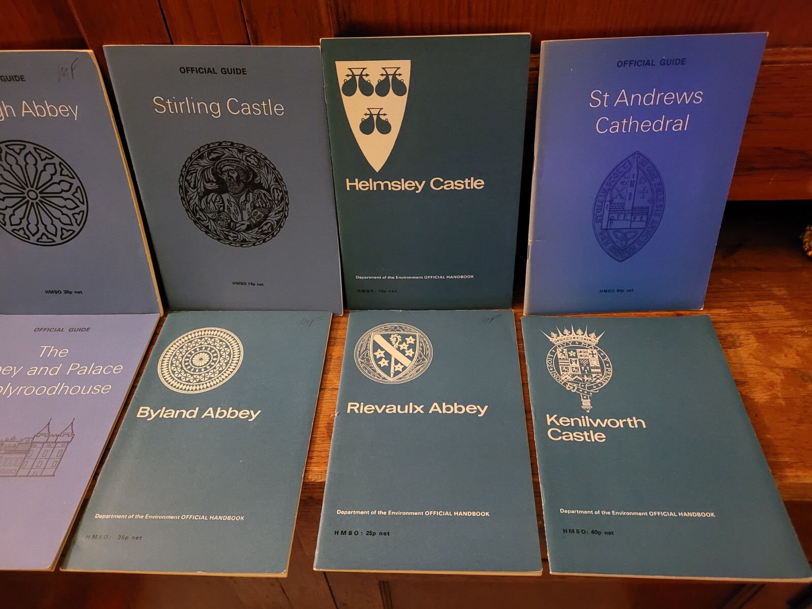 Lot of 12 Official Guidebooks to Castles, Abbeys, Cathedrals United Kingdom