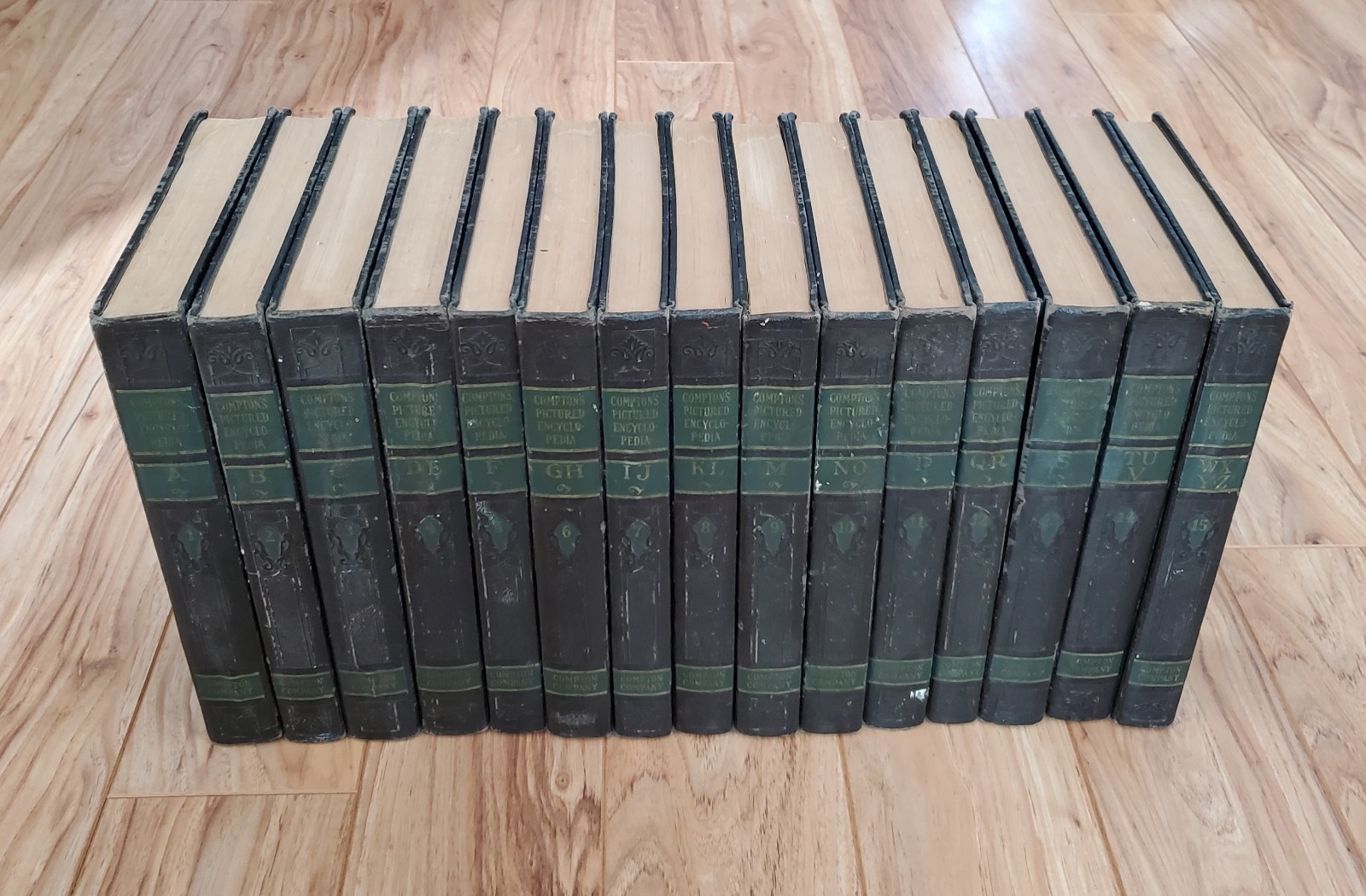 Compton’s Pictured Encyclopedia | Complete set of 15 | 1950