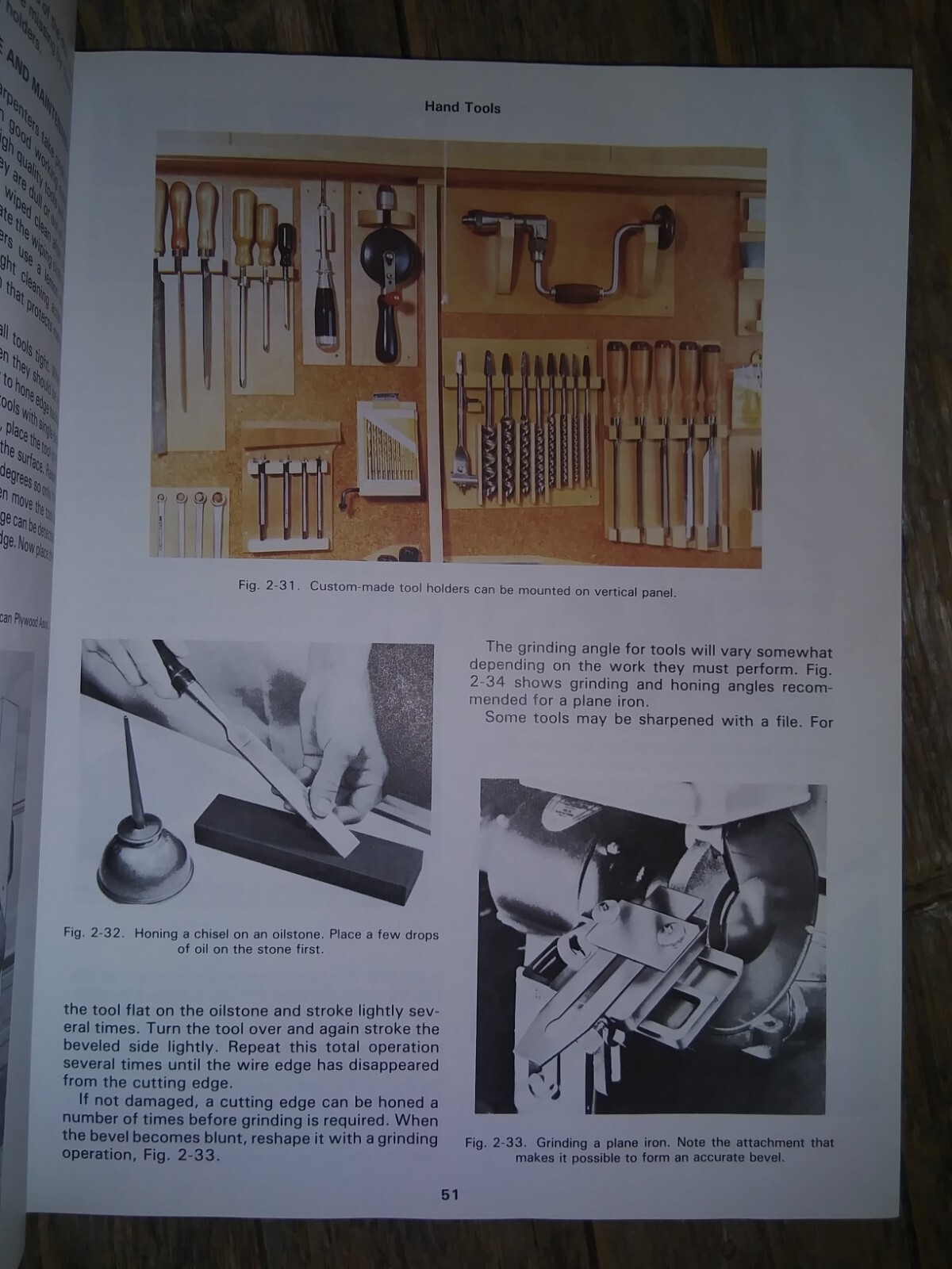 Modern Carpentry Building Construction Easy Wood Working Guide Book – 592 Pages