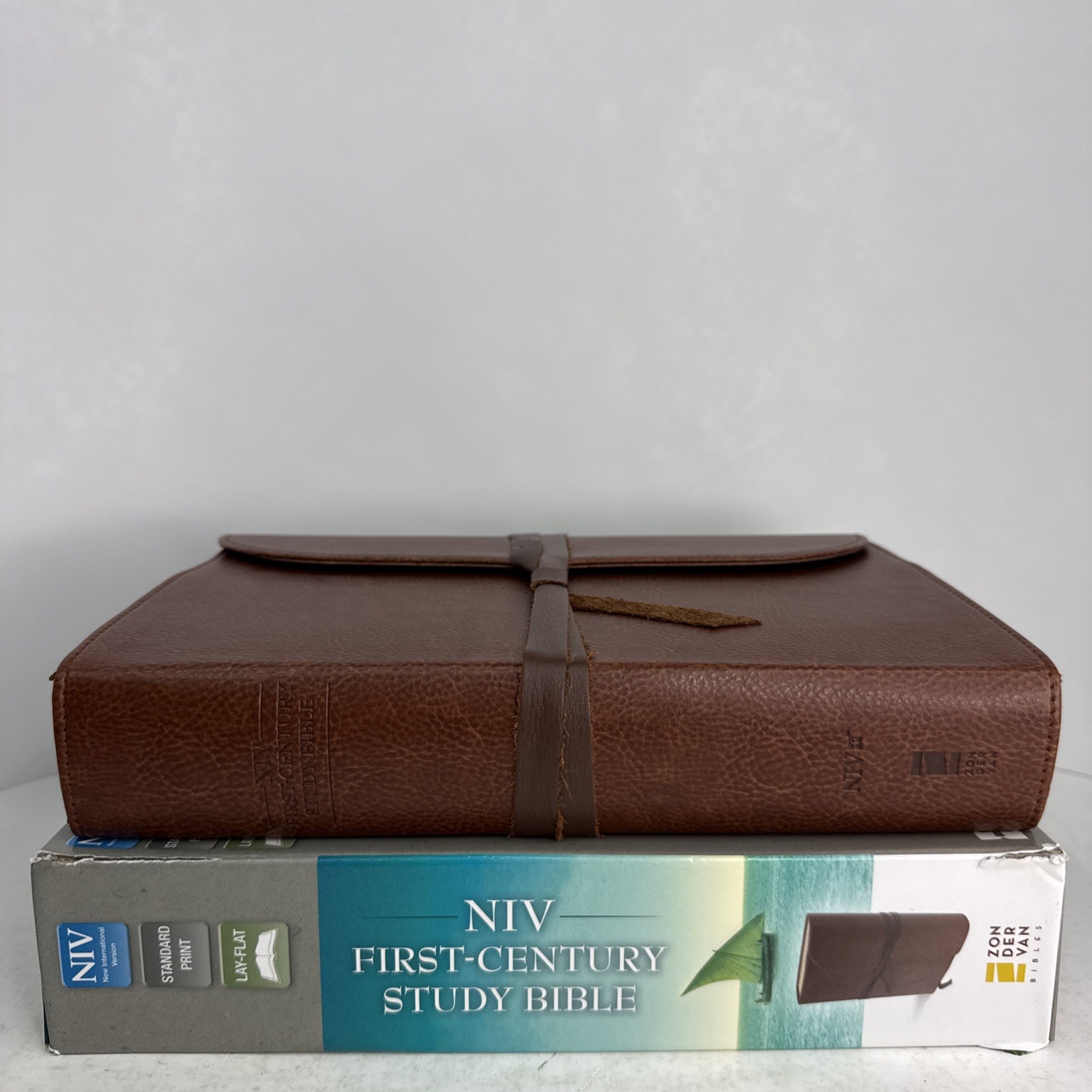 NIV First-Century Study Bible: Jewish Early Christian Context Italian Duo-tone