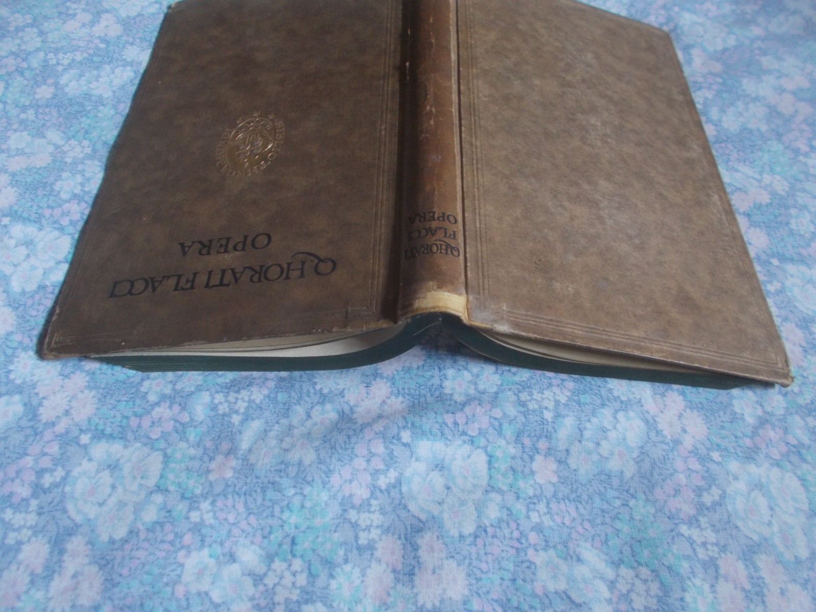 Q. Horati Flacci OPERA Carmina Carmen Saeculare Latin text 1921 hb 288 pages