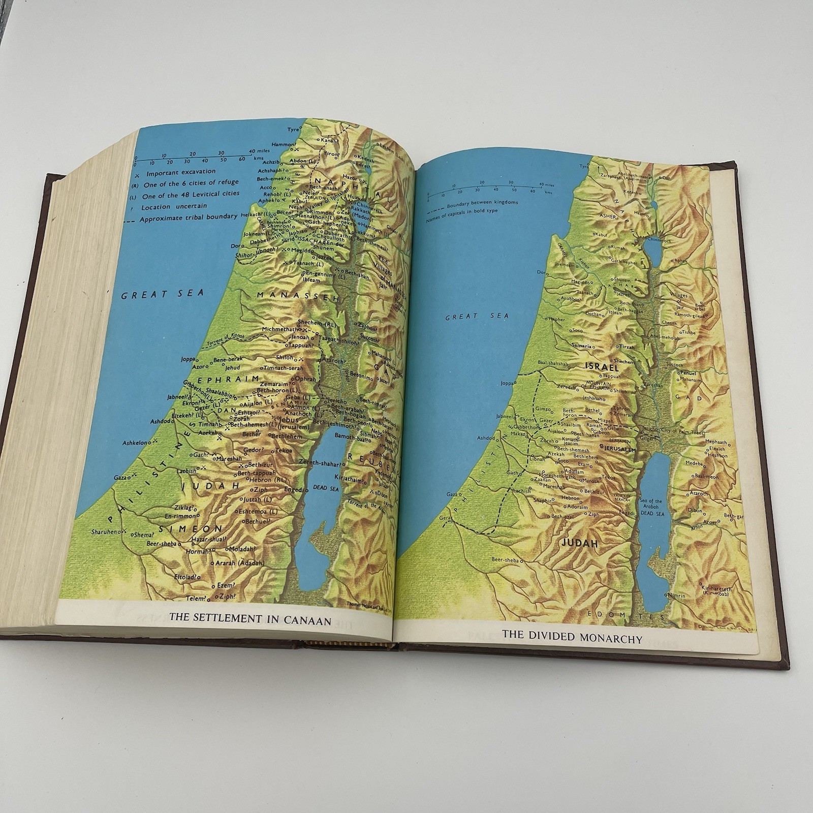 Holy Bible Giant Print Faith Partners Edition King James 1976 Vintage
