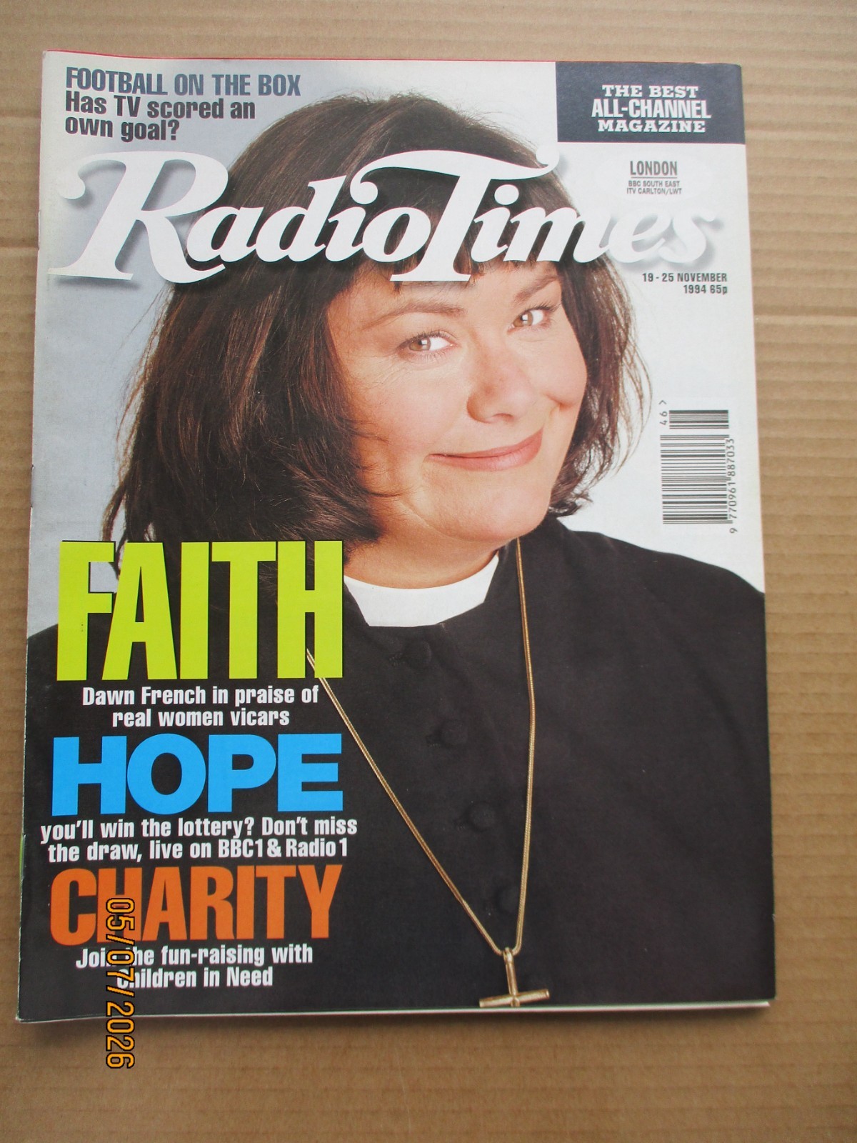 Radio Times magazine 19-25 November 1994 Dawn French Cover