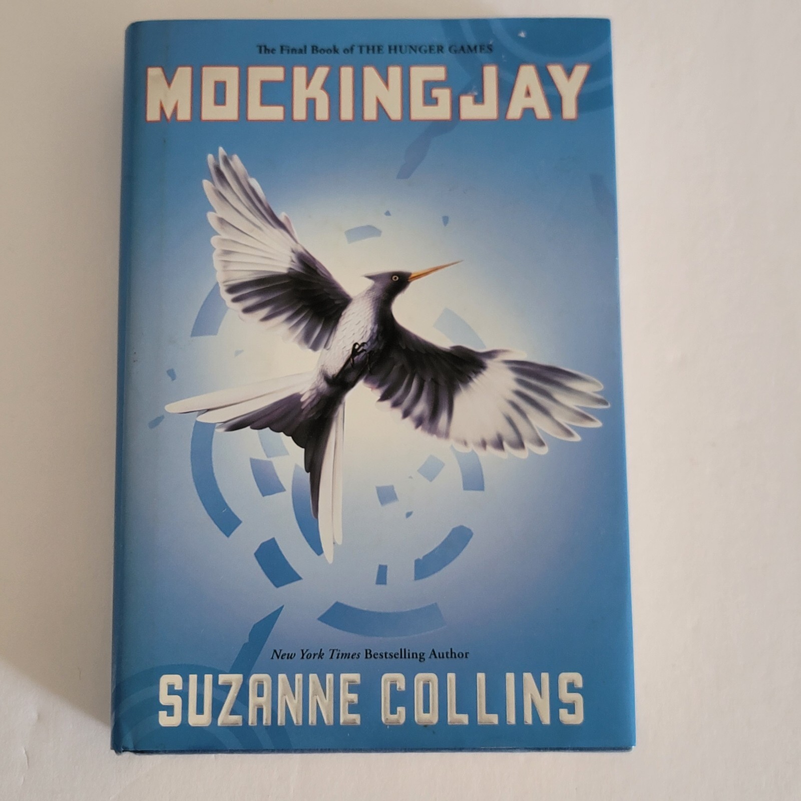 The Hunger Games Ser.: Mockingjay by Suzanne Collins (2010, Hardcover)