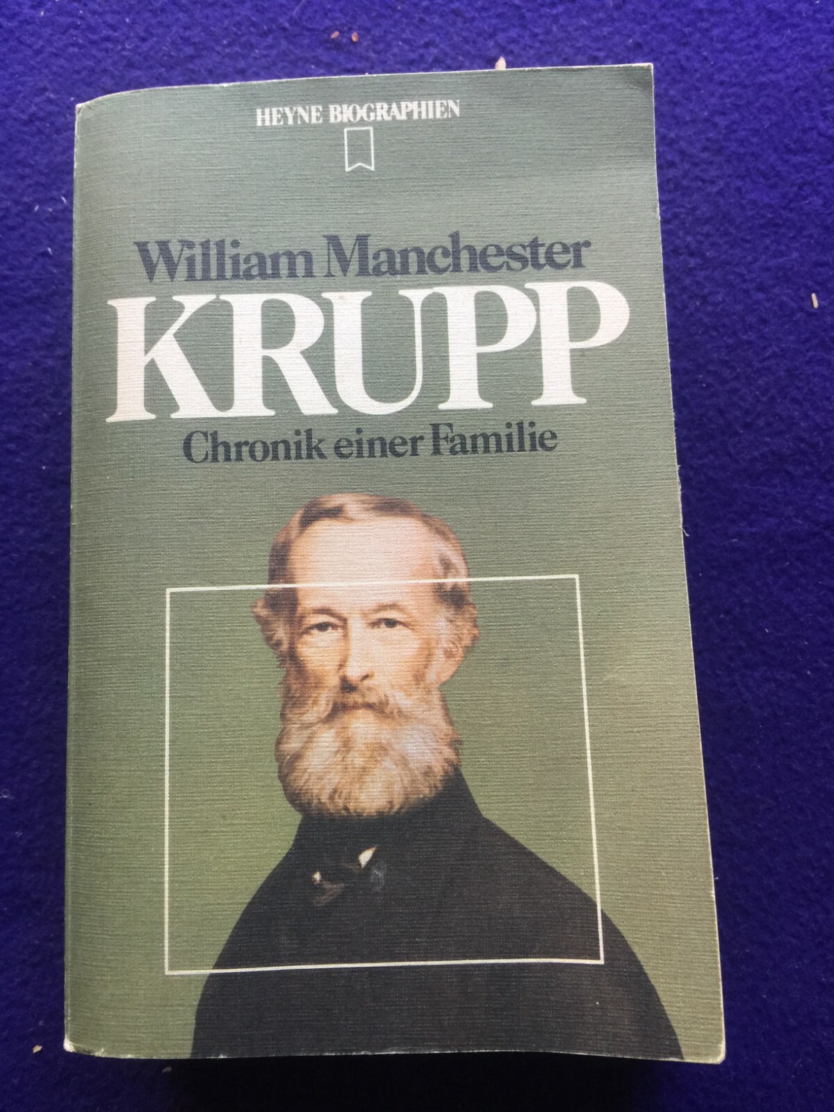 William MANCHESTER (SIGNED) KRUPP. – Chronik einer Familie. (Arms of Krupp)