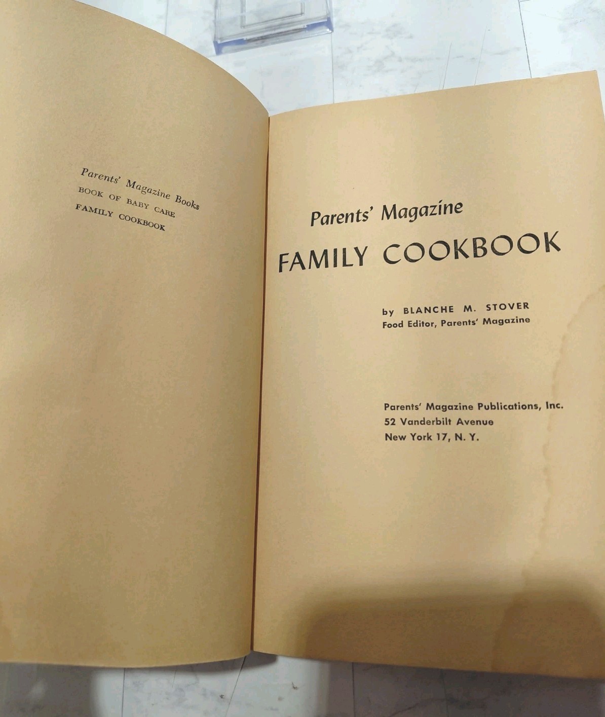 Vintage 1952 Parents&rsquo; Magazine Family Cookbook Paperback 376 Pages – Water Stain