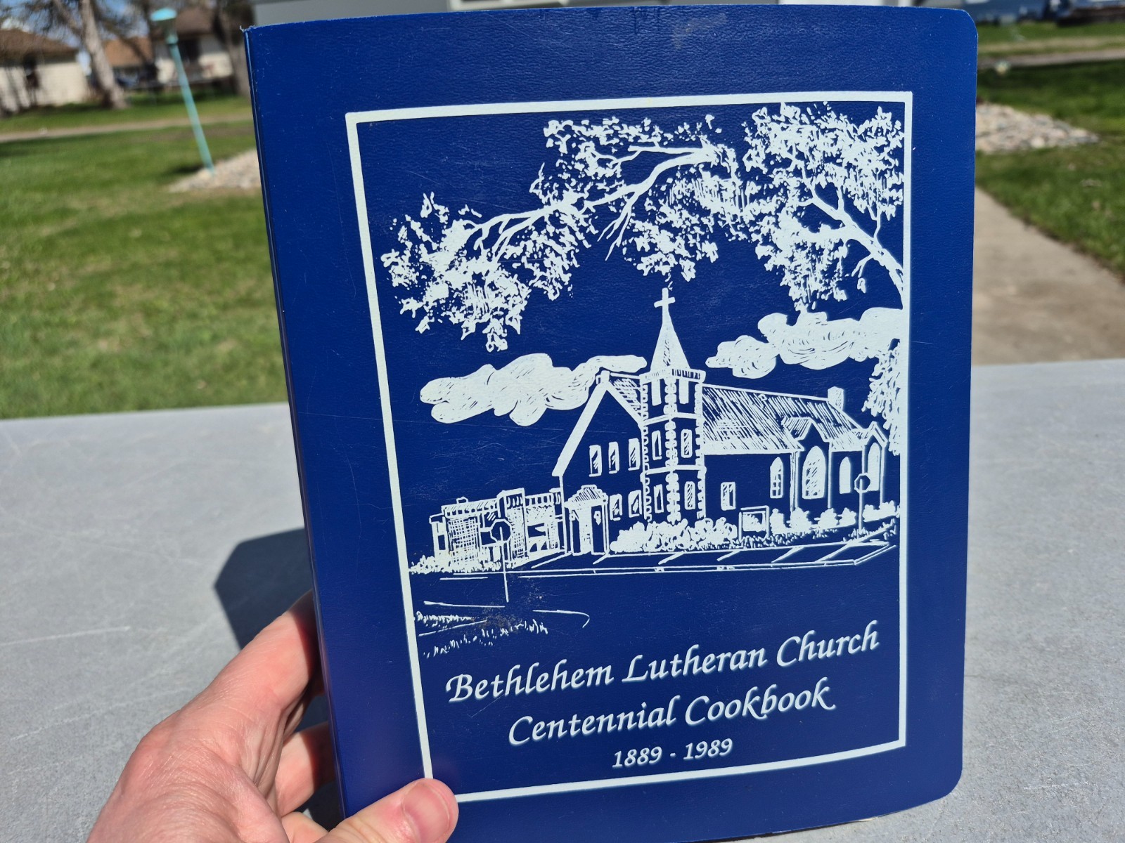 1989 Bethlehem Lutheran Church Two Harbors Minnesota Cookbook 334 Pages