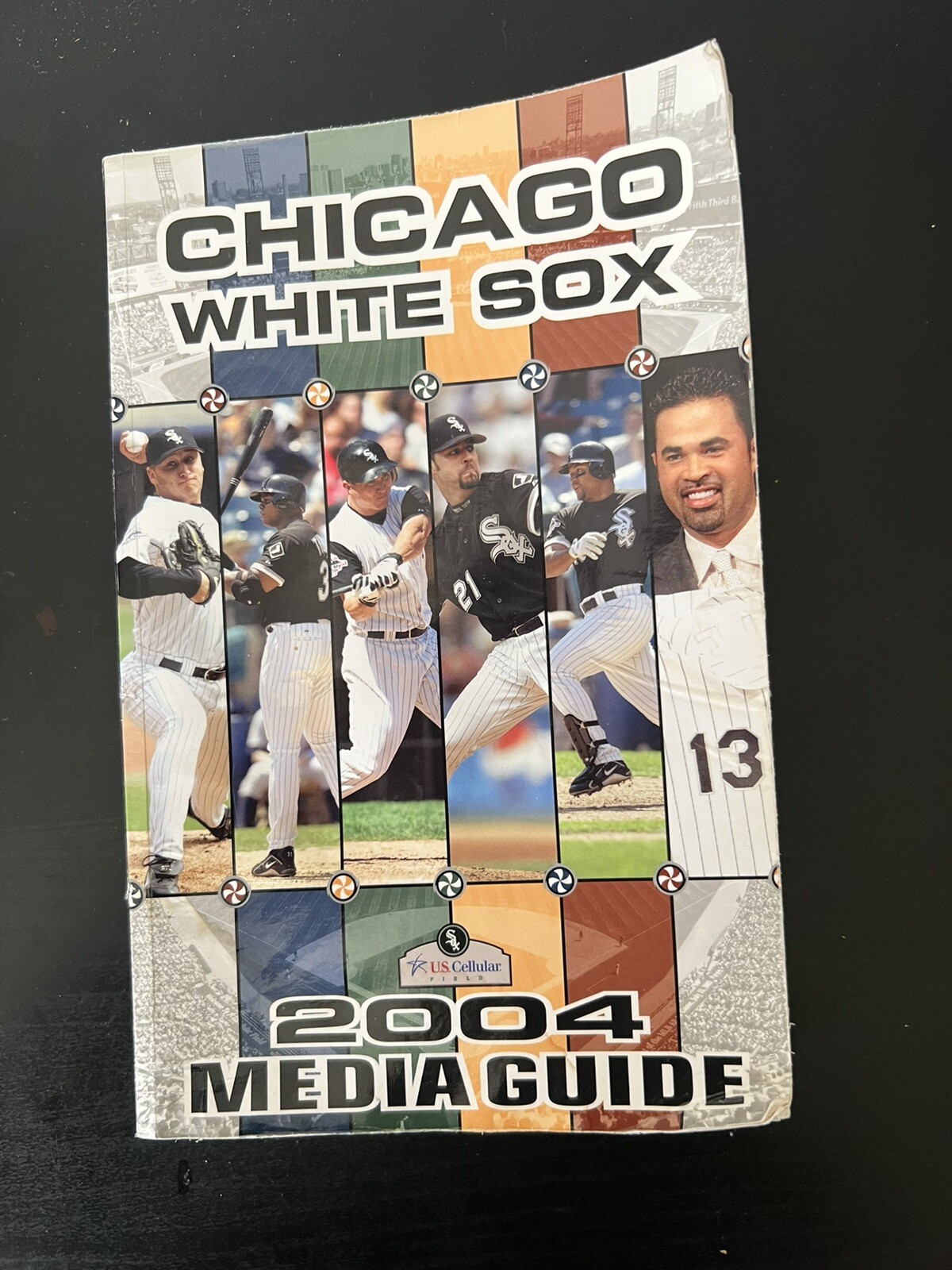 2004 CHICAGO WHITE SOX Official Media Guide 416+ Pages! Very Good USED Condition