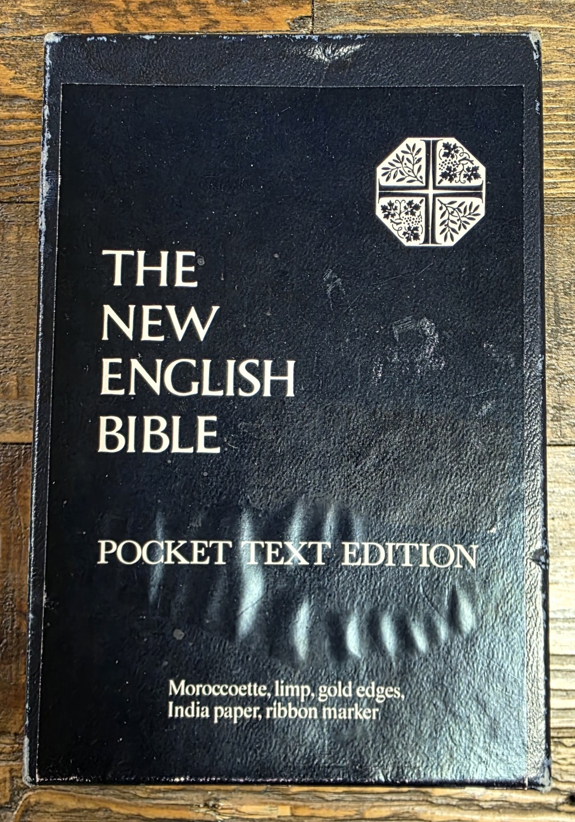 1970 The New English Bible Pocket Size Leather Oxford w/Box VG