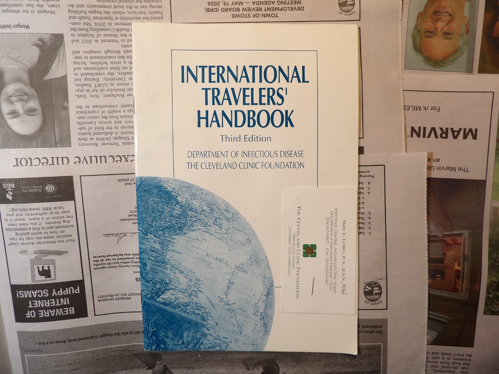 International Travelers&rsquo; Handbook Third Edition Cleveland Clinic c. 1990s