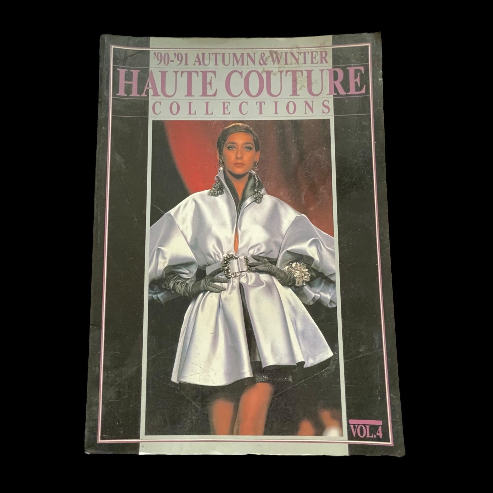 Haute-Couture &rsquo;90-&rsquo;91 Autumn & Winter Runway Collections Vol 4 VNTG Fashion Book
