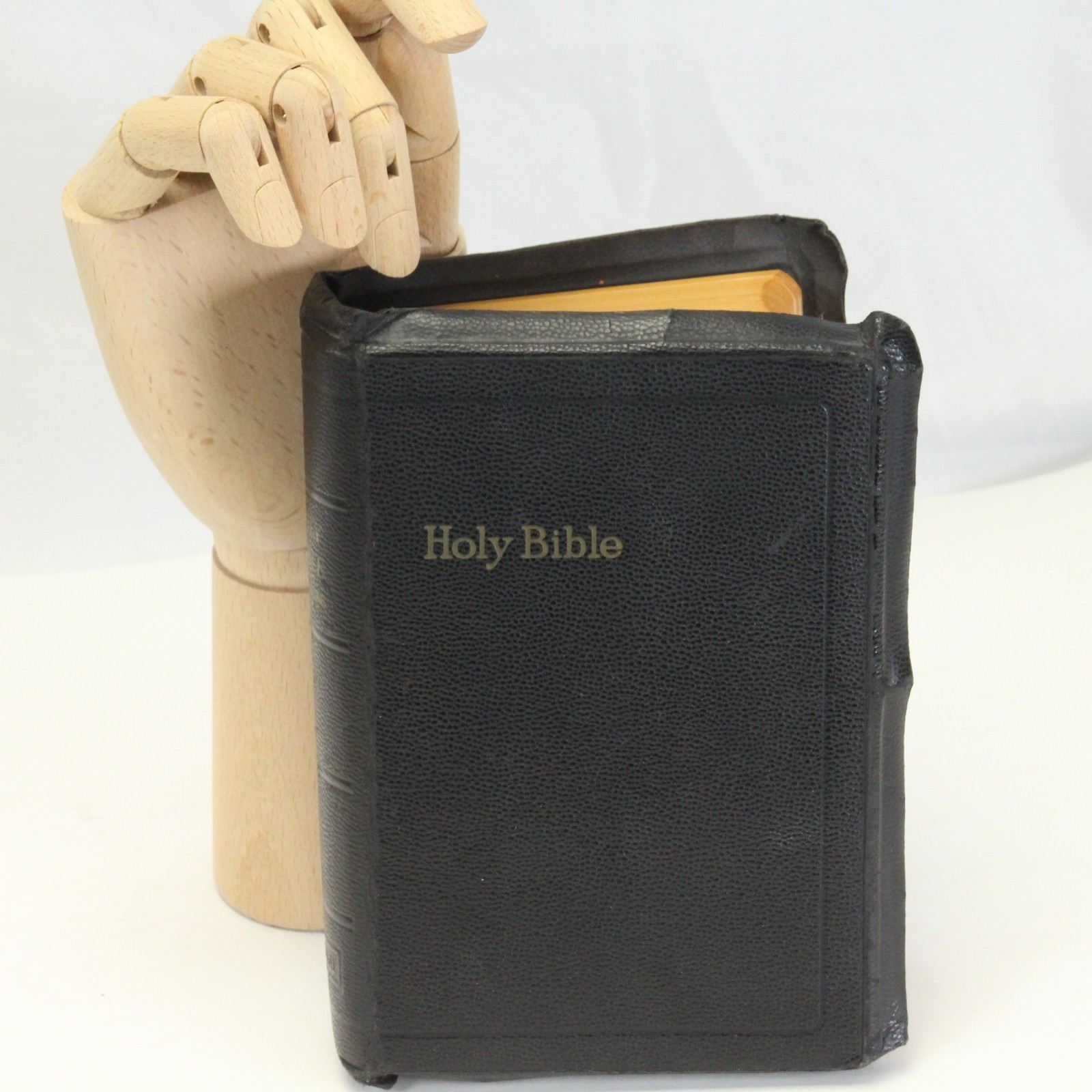 Vintage Holy Bible Self-Pronouncing KJV National Bible Press 119 Leather