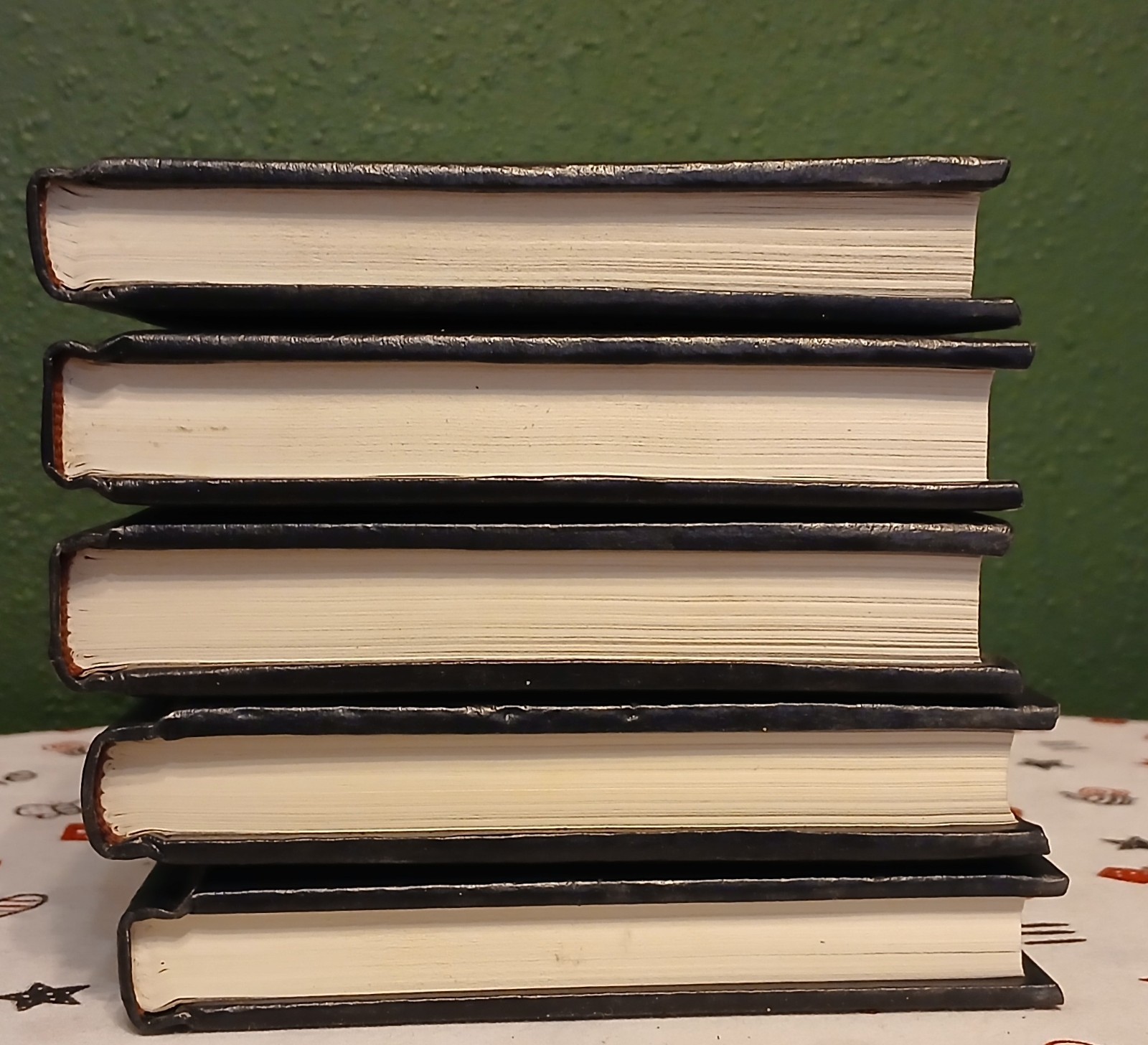 5 Agatha Christie Bantam Leatherette Miss Marple books