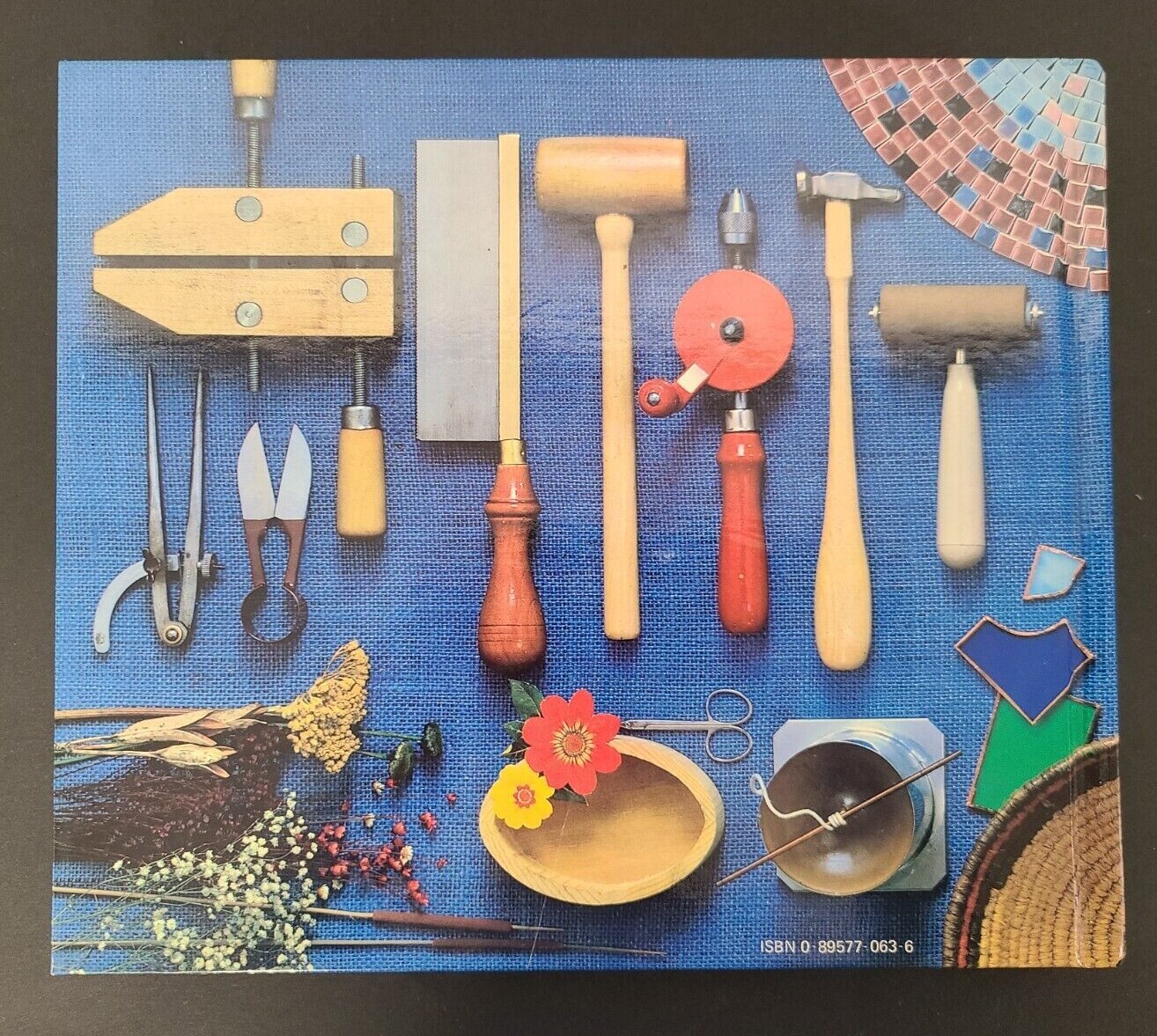 HC Reader Digest Crafts & Hobbies Enamel Jewelry Basketry Macrame Bookbinding