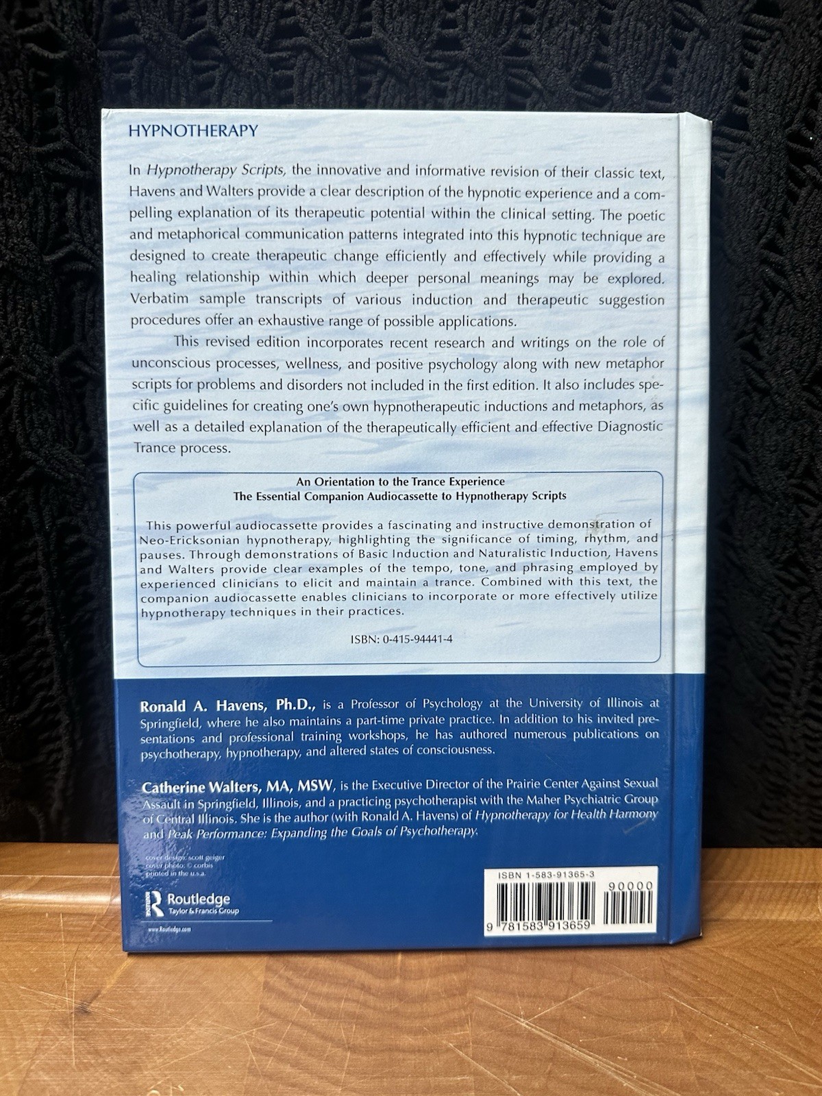 Hypnotherapy Scripts: A Neo-Ericksonian Approach to Persuasive Healing – HC