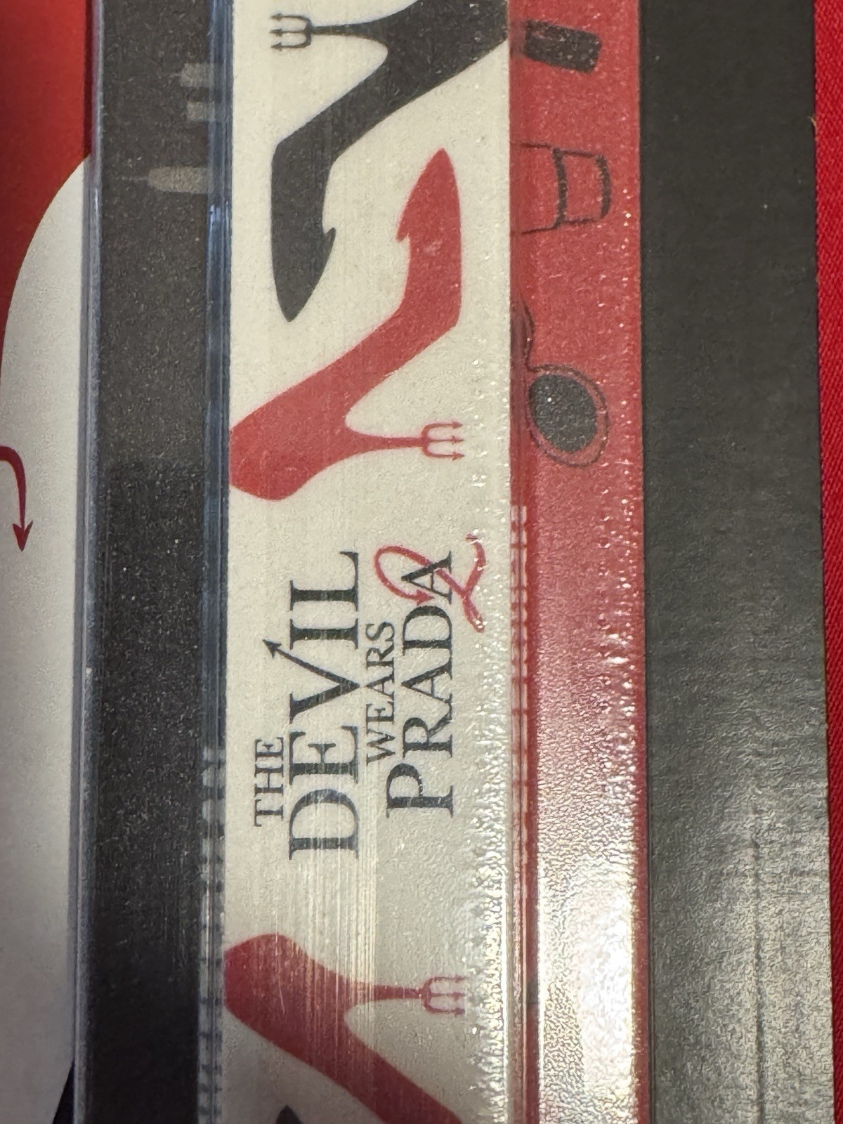 RARE The Devil Wears Prada 2 Movie Runway Magazine & Tweezerman Nail Files