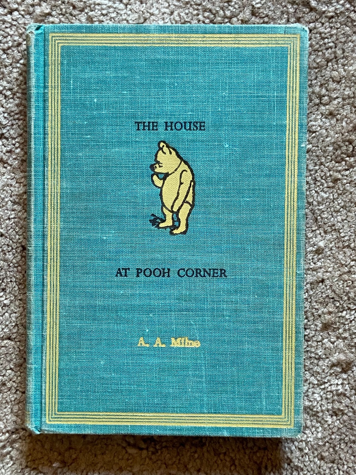 Vintage 1961 WINNIE THE POOH 4 Book Set A.A. Milne Dutton Warren Chappell Format