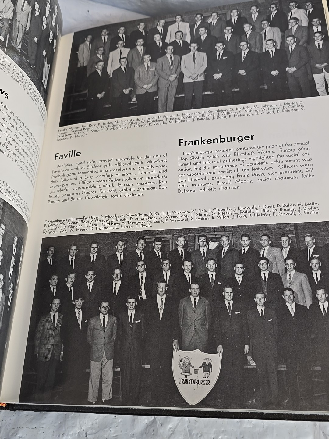 1961 University of Wisconsin Annual Yearbook The Badger 512 pages NO SIGNATURES
