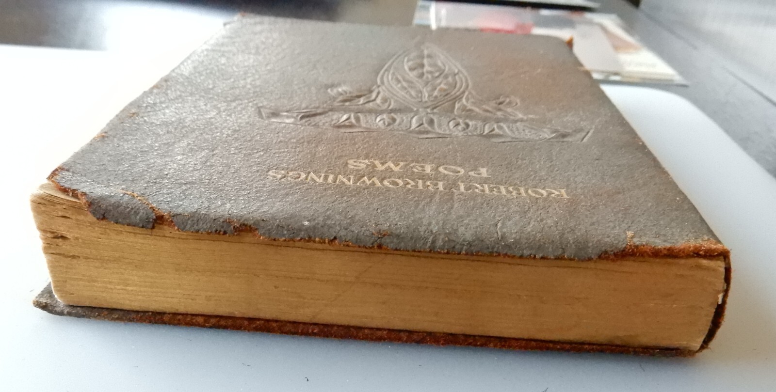 ROBERT BROWNING’S POEMS printed 1896, 512 pages – all pages are intact