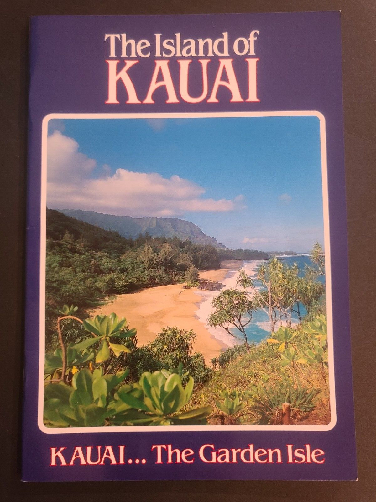 The Island of Kauai by Dick Young and Ray Helbig (1984, Paperback) 34 Pages
